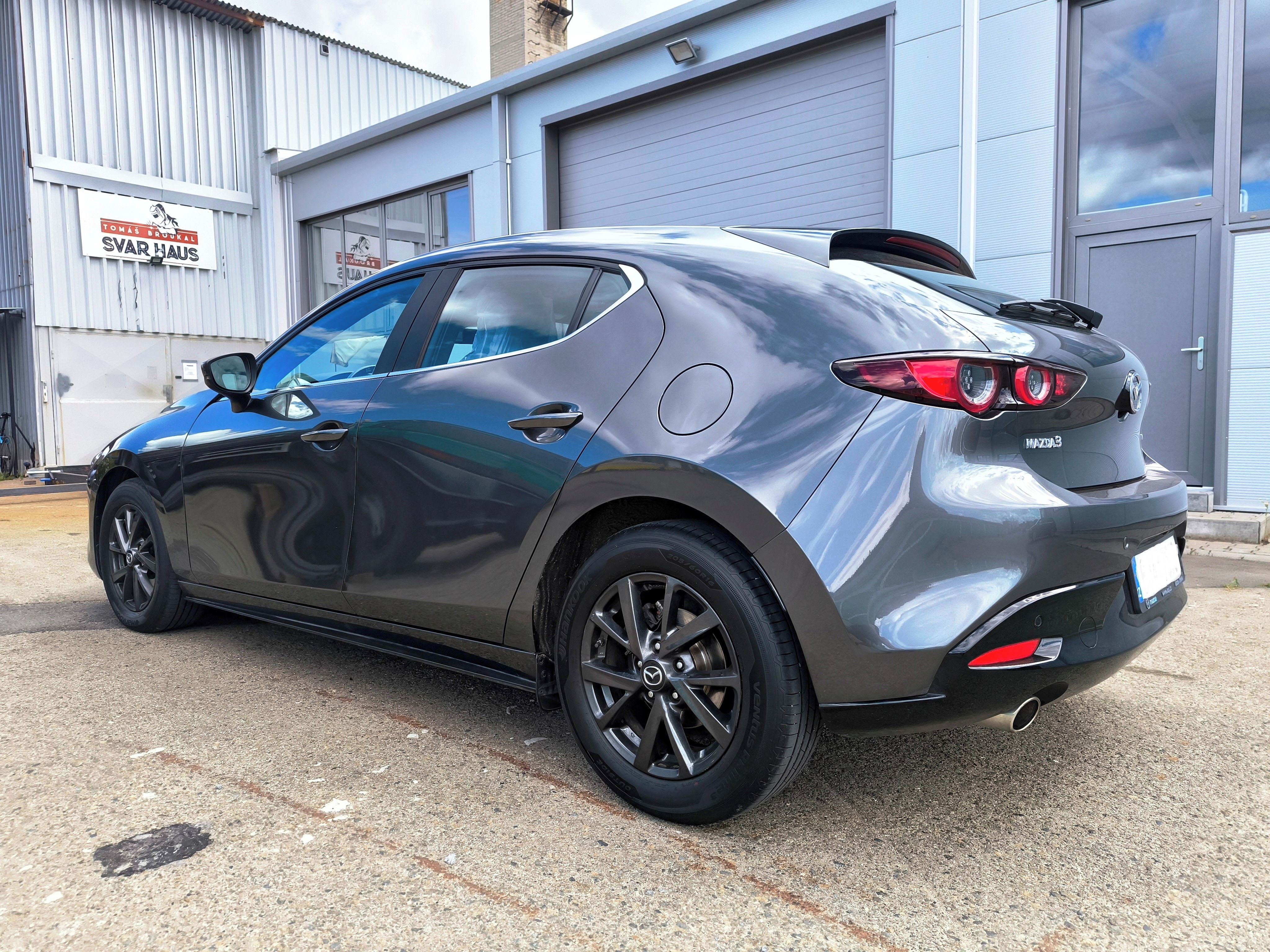 Mazda 3, 2.0SkyACTIVE/90kW * 1. maj, ČR - fotka 4