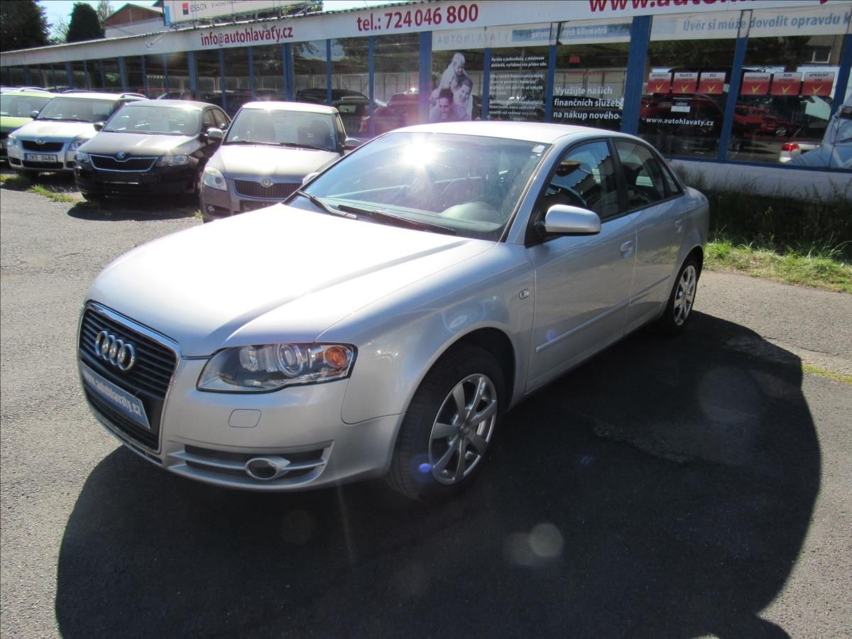 Audi A4, 1,6 i 75kW Sedan
