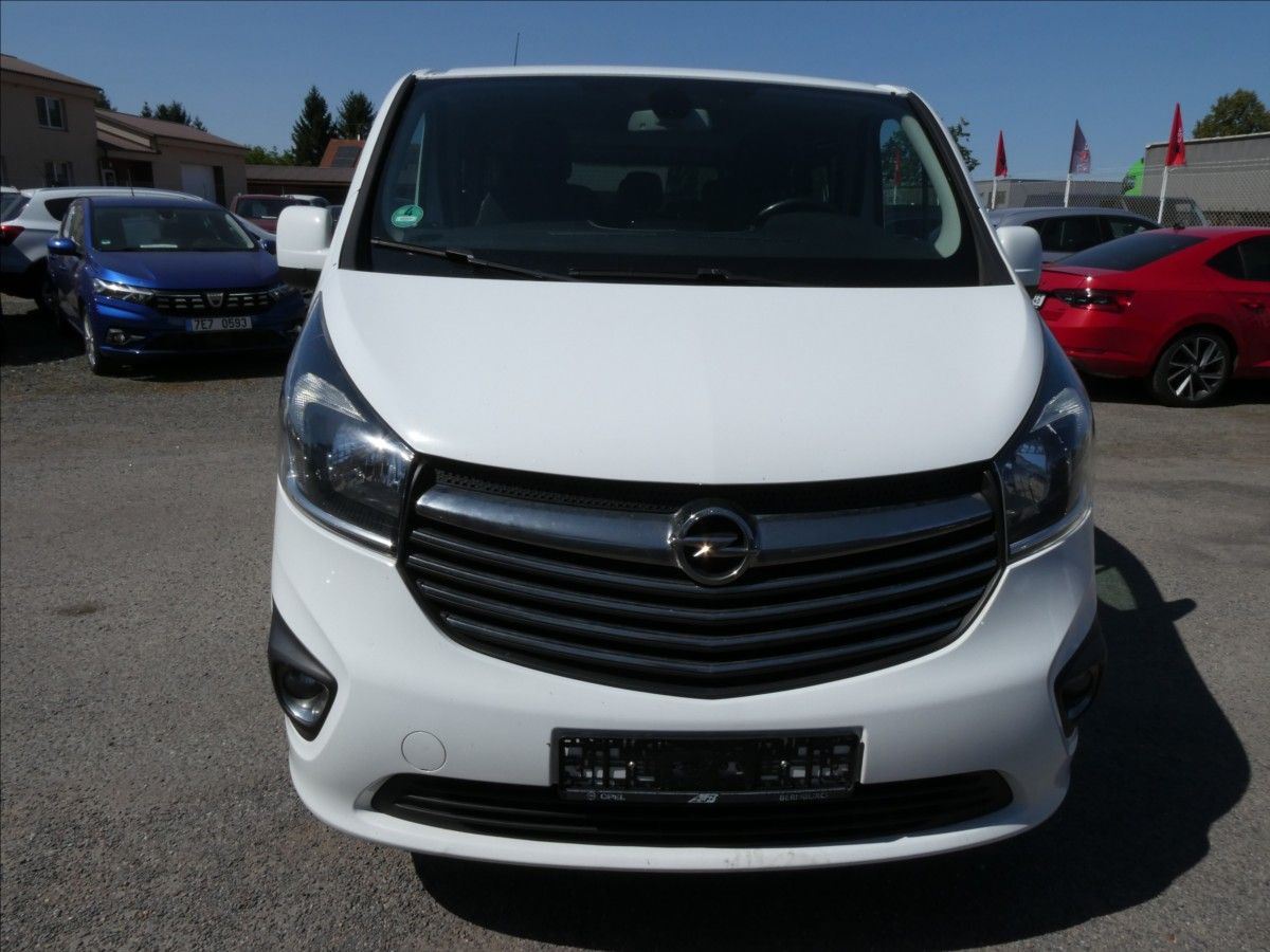 Opel Vivaro, 1,6 BiCDTi 107kW Long,8.MÍST,n - fotka 4