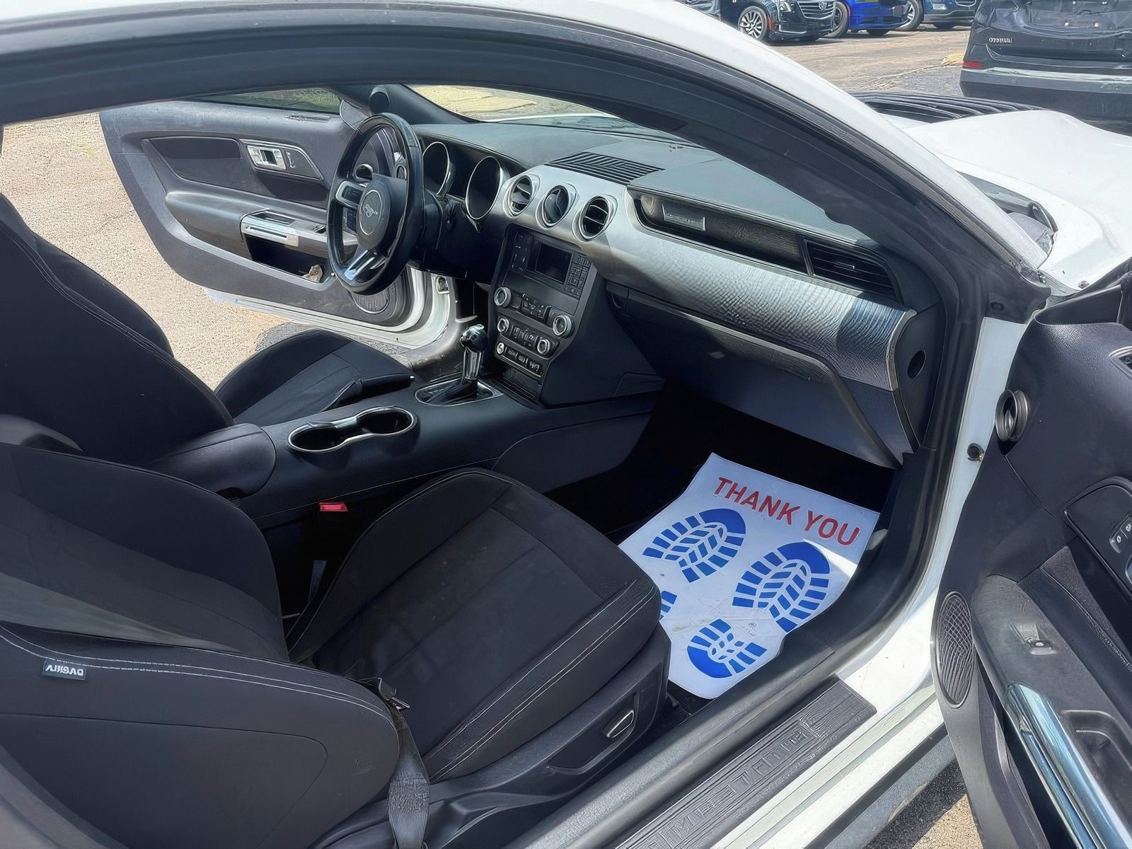 Ford Mustang, Auto na cestě - fotka 5
