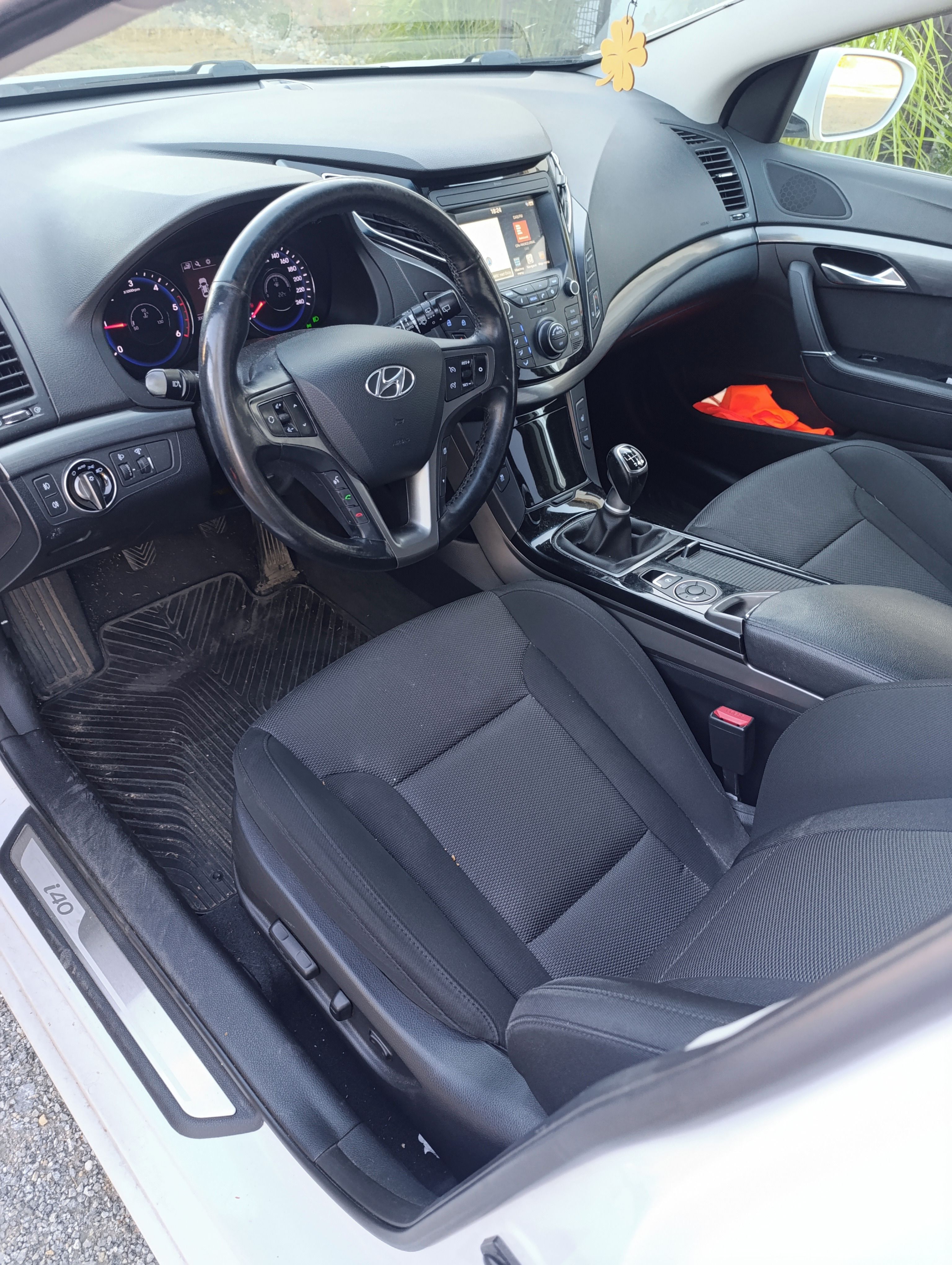 Hyundai i40, 1.7 crdi - fotka 5
