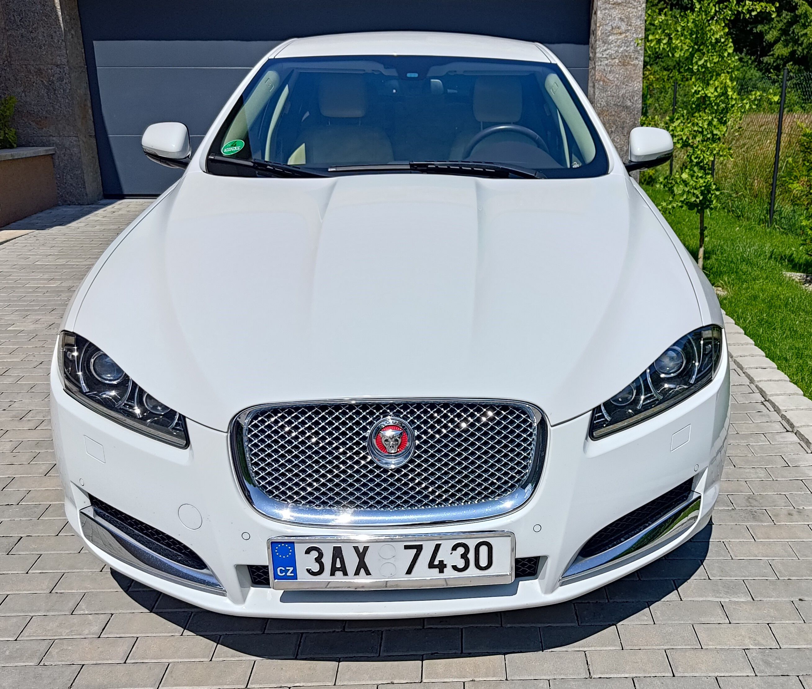 Jaguar XF, 3.0 D 177kW DTOP STAV a SERVIS - fotka 4
