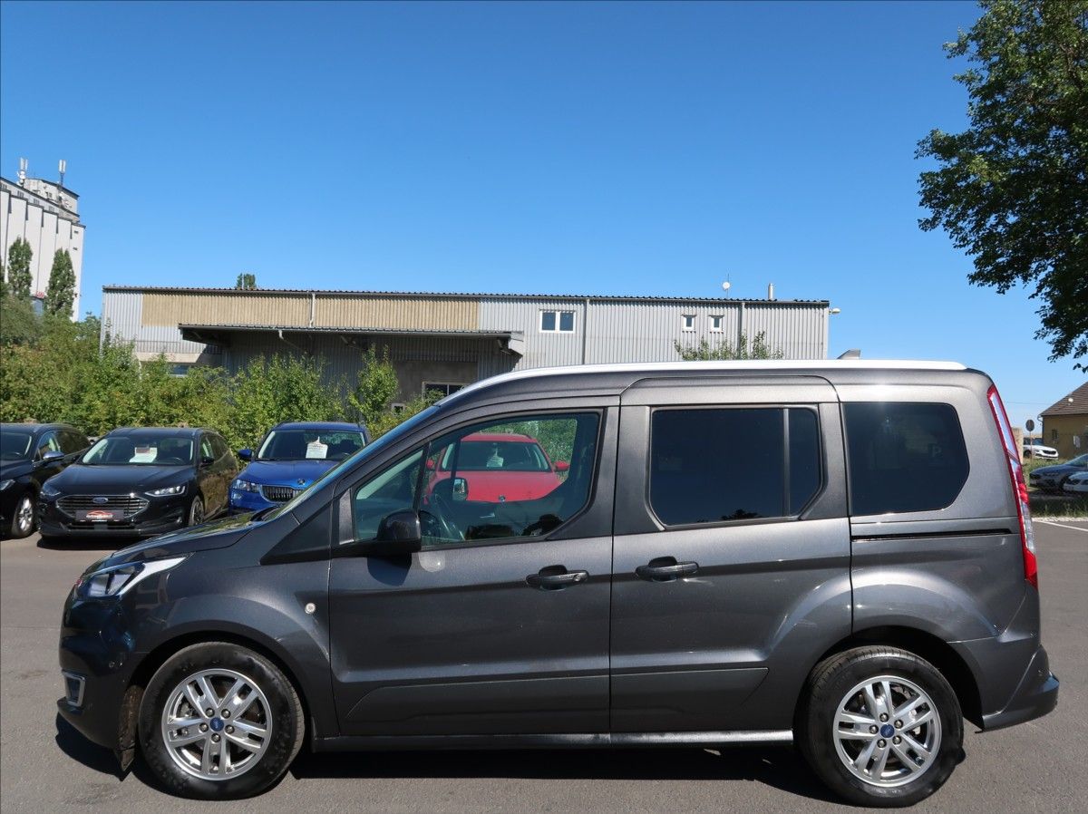 Ford Tourneo Connect, 1,5 TDCi,74kW,Serv.kn.,tažné - fotka 6