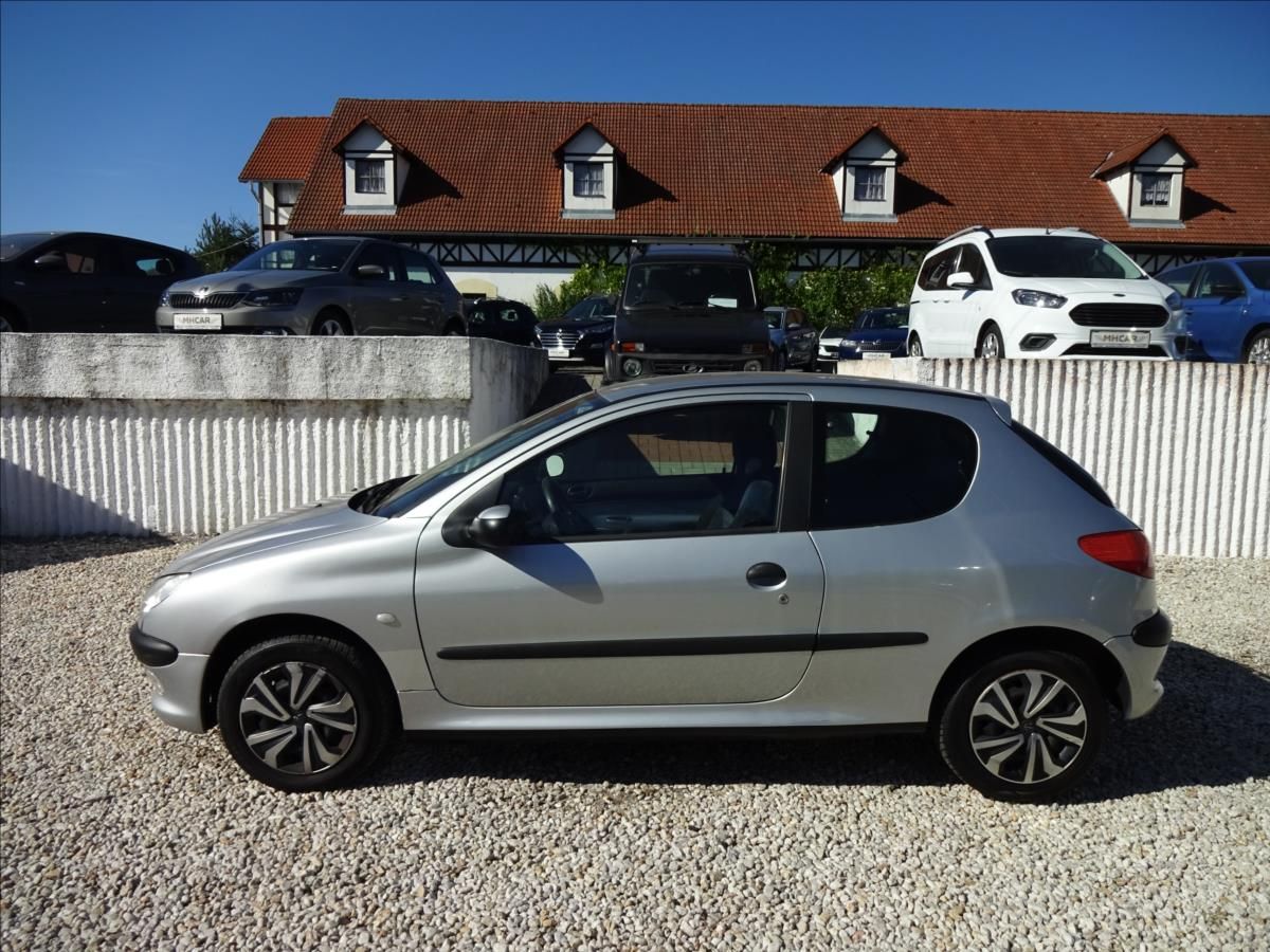 Peugeot 206, 1,1 i - fotka 4