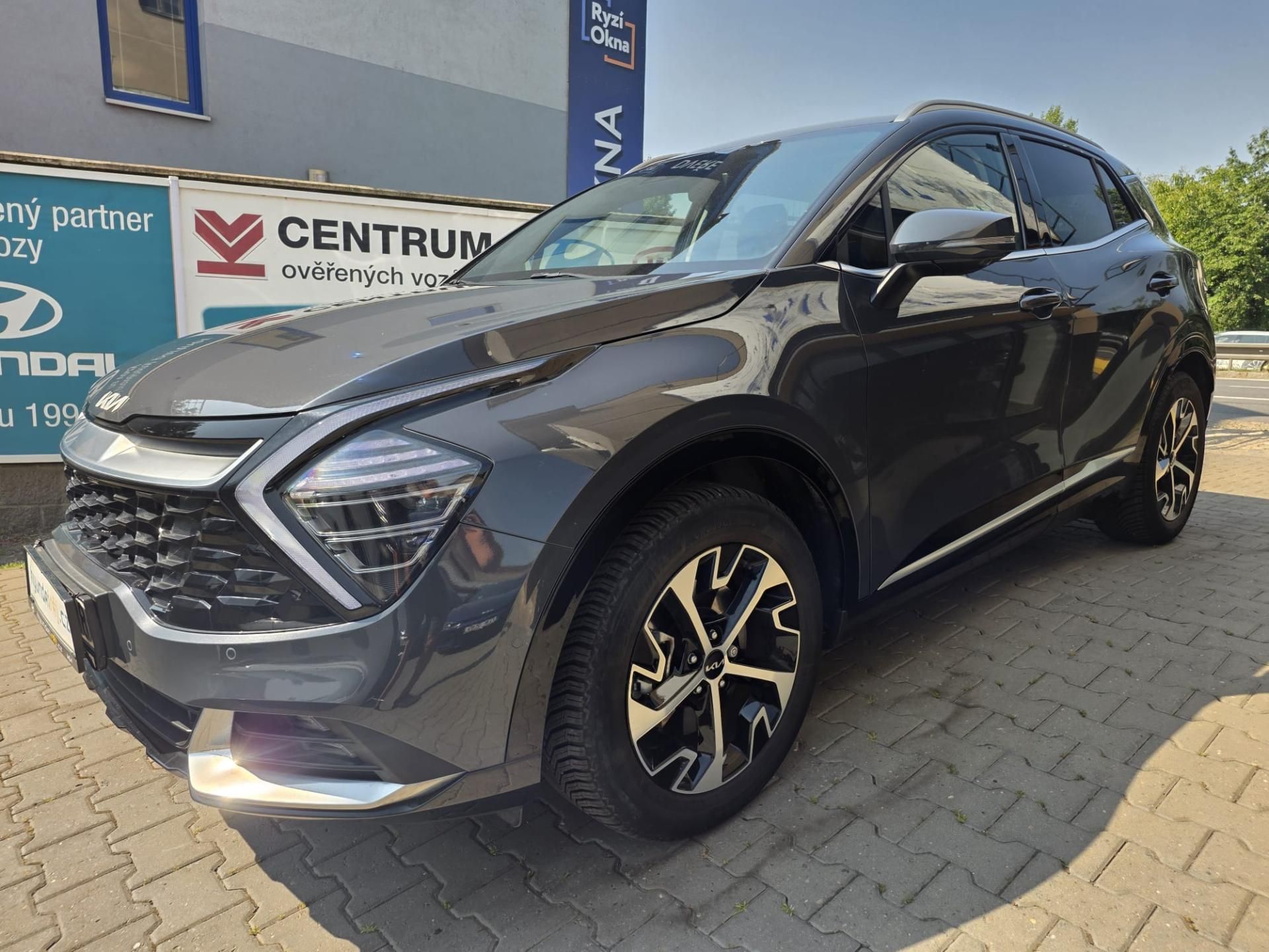 Kia Sportage, 1.6-HEV-V ZÁRUCE-NÍZKÉ KM - fotka 5