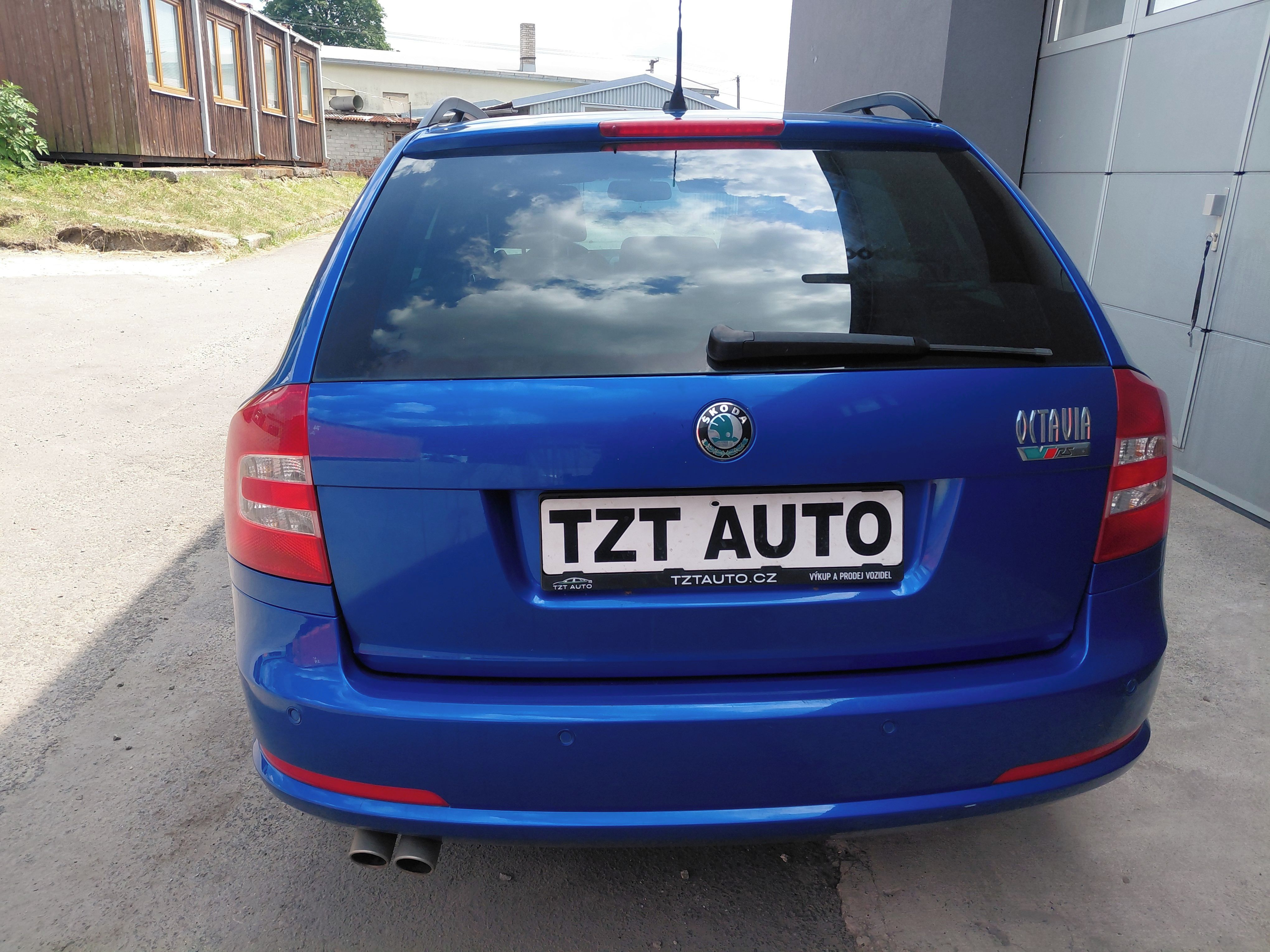 Škoda Octavia, II 2.0TDi RS combi VELMI PĚKNÁ - fotka 4