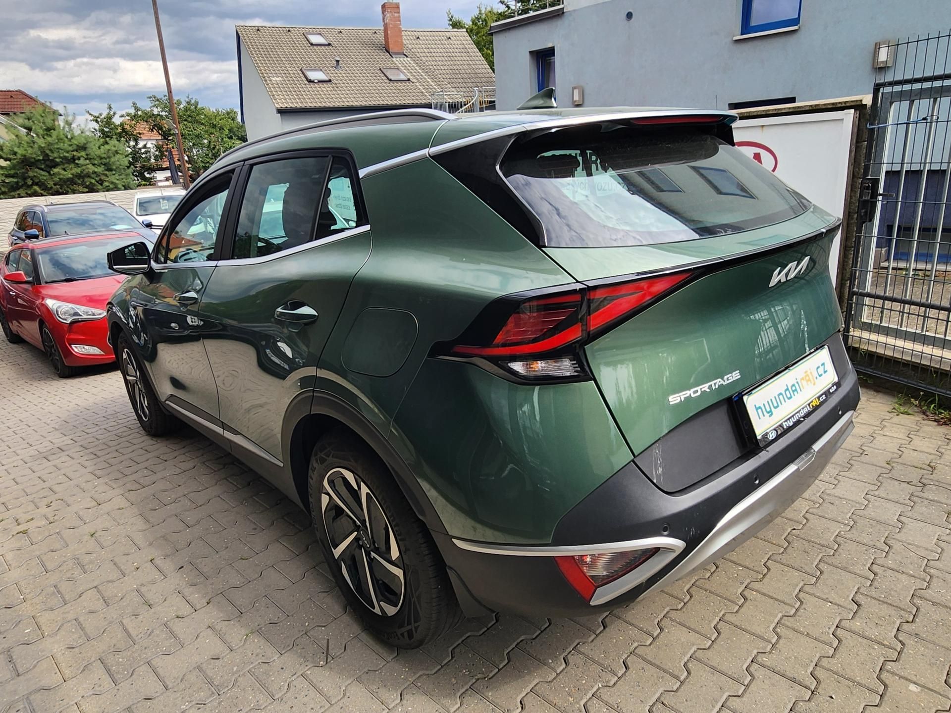 Kia Sportage, 1.6-PHEV-1.MAJITEL-V ZÁRUCE - fotka 5