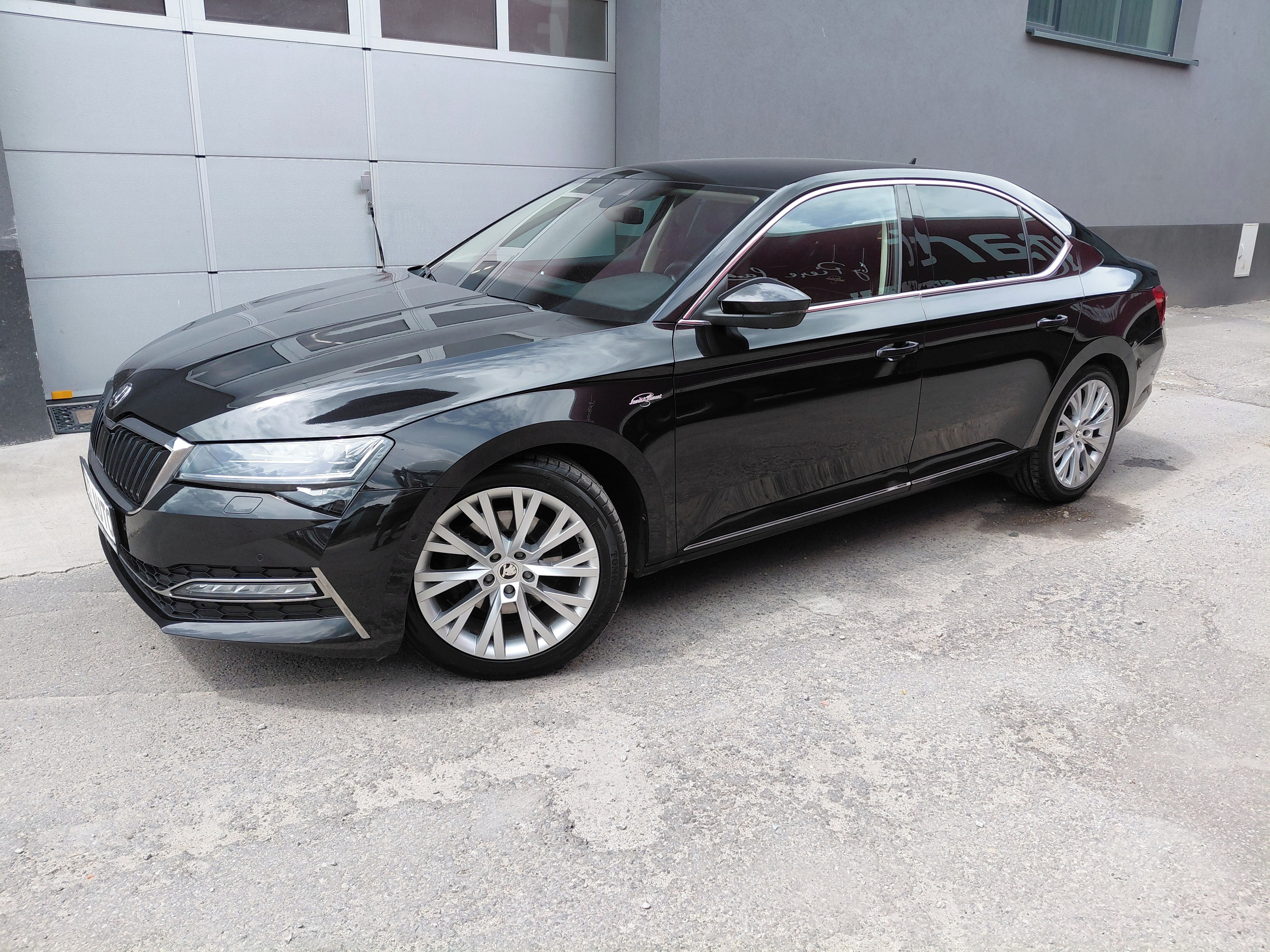 Škoda Superb, III 2.0 TDi L&K 147kW, DSG, - fotka 2
