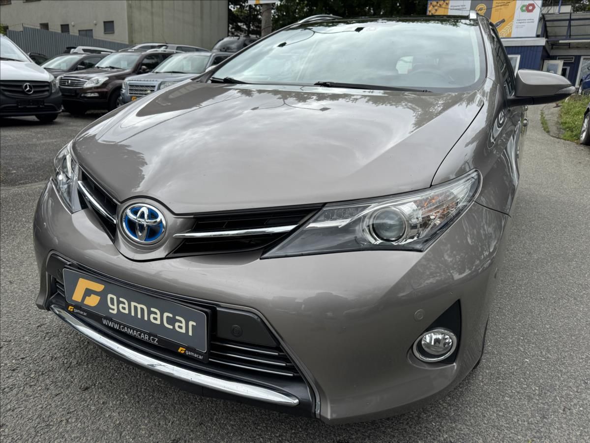 Toyota Auris, 1,8 NOVÁ BATERIE ! - fotka 2