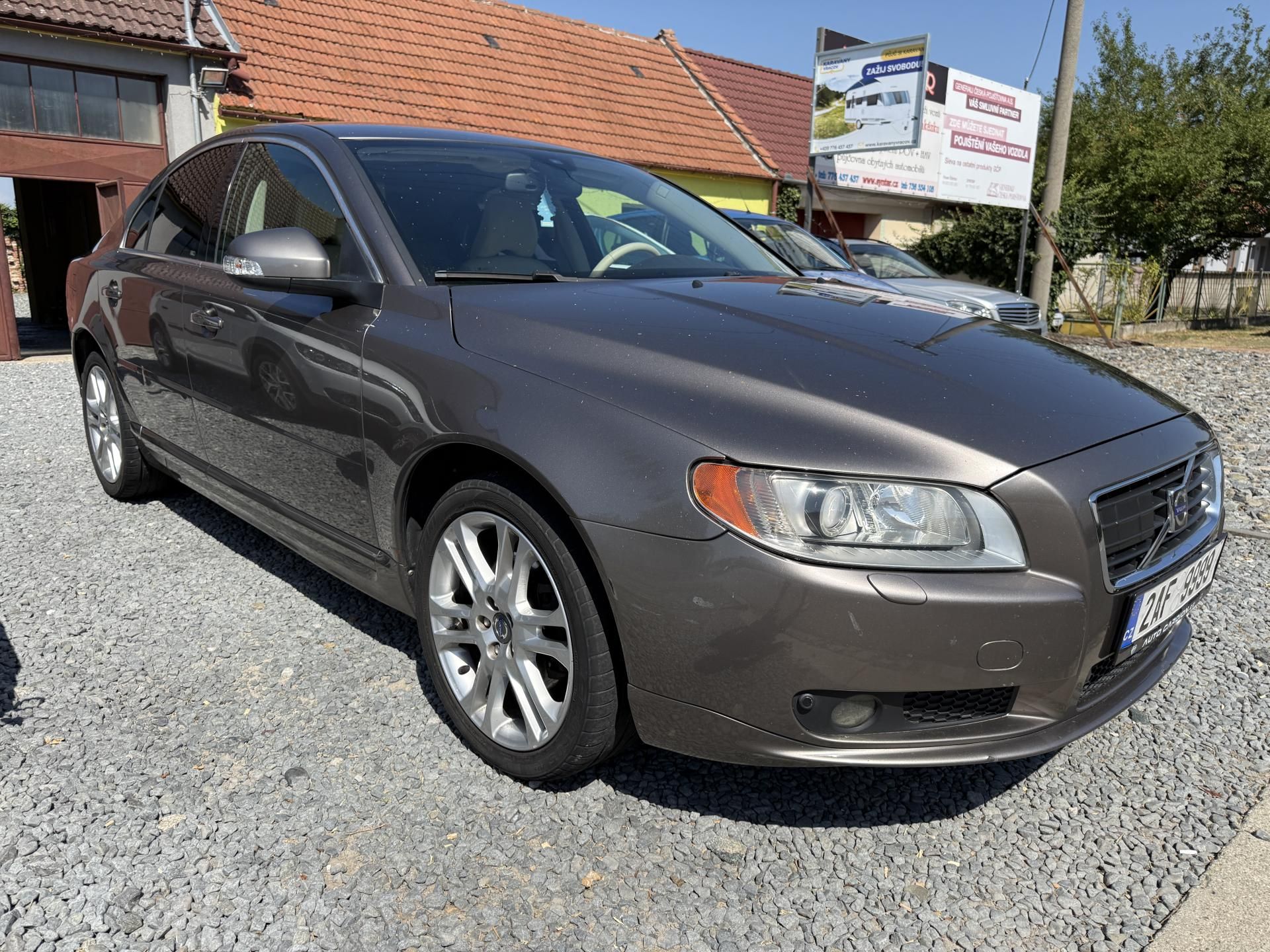 Volvo S80, 2.4 D5 136 KW ALU. - fotka 6