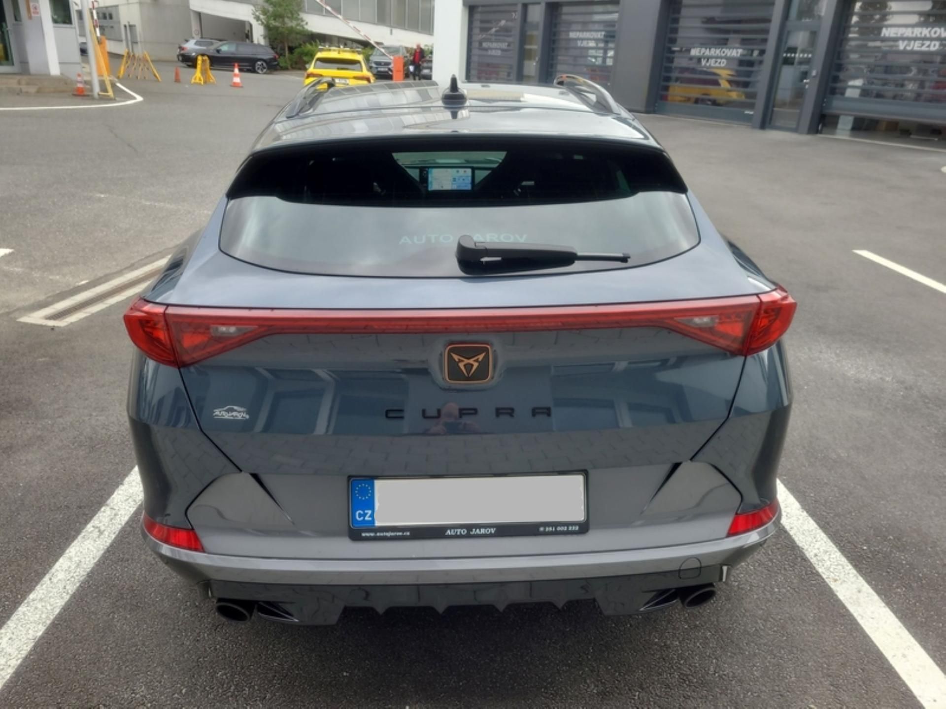 Cupra Formentor, VZ 2,0 TSi/180kW - DSG,TZ,.... - fotka 5