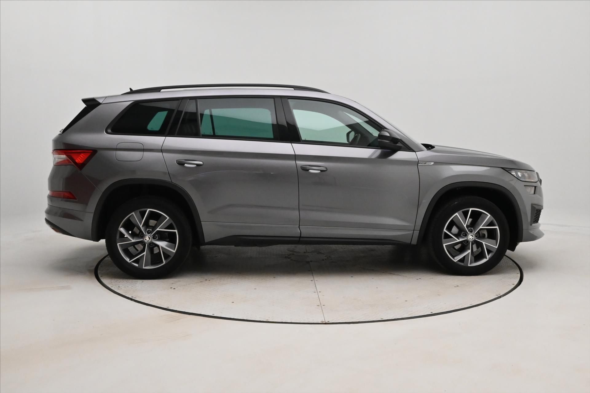 Škoda Kodiaq, 1,5 TSI 110 kW SportLine Záruk - fotka 4