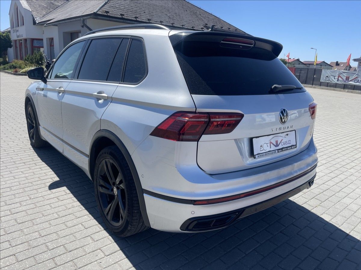 Volkswagen Tiguan, 2,0 TDi 110kw DSG R-Line LED R - fotka 3