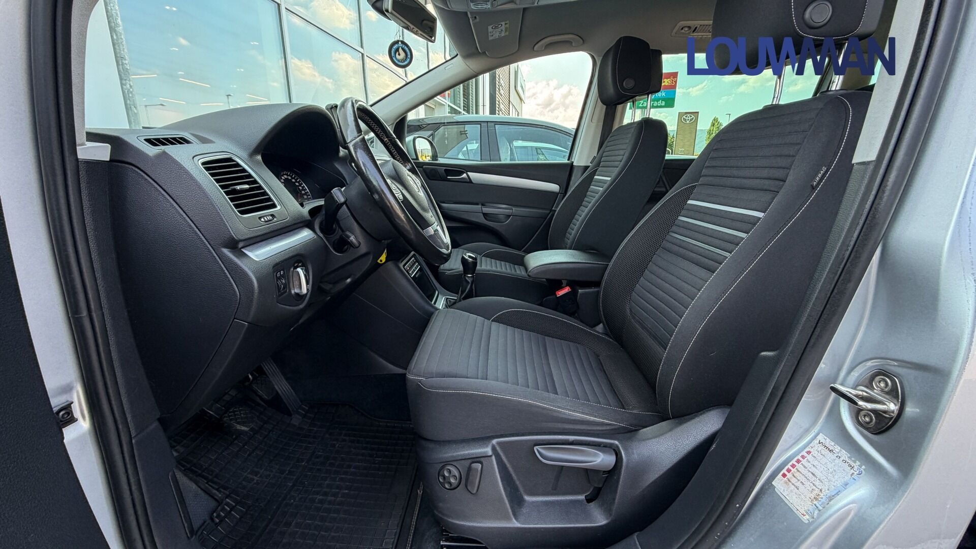 Volkswagen Sharan, COMFORTLINE - fotka 6
