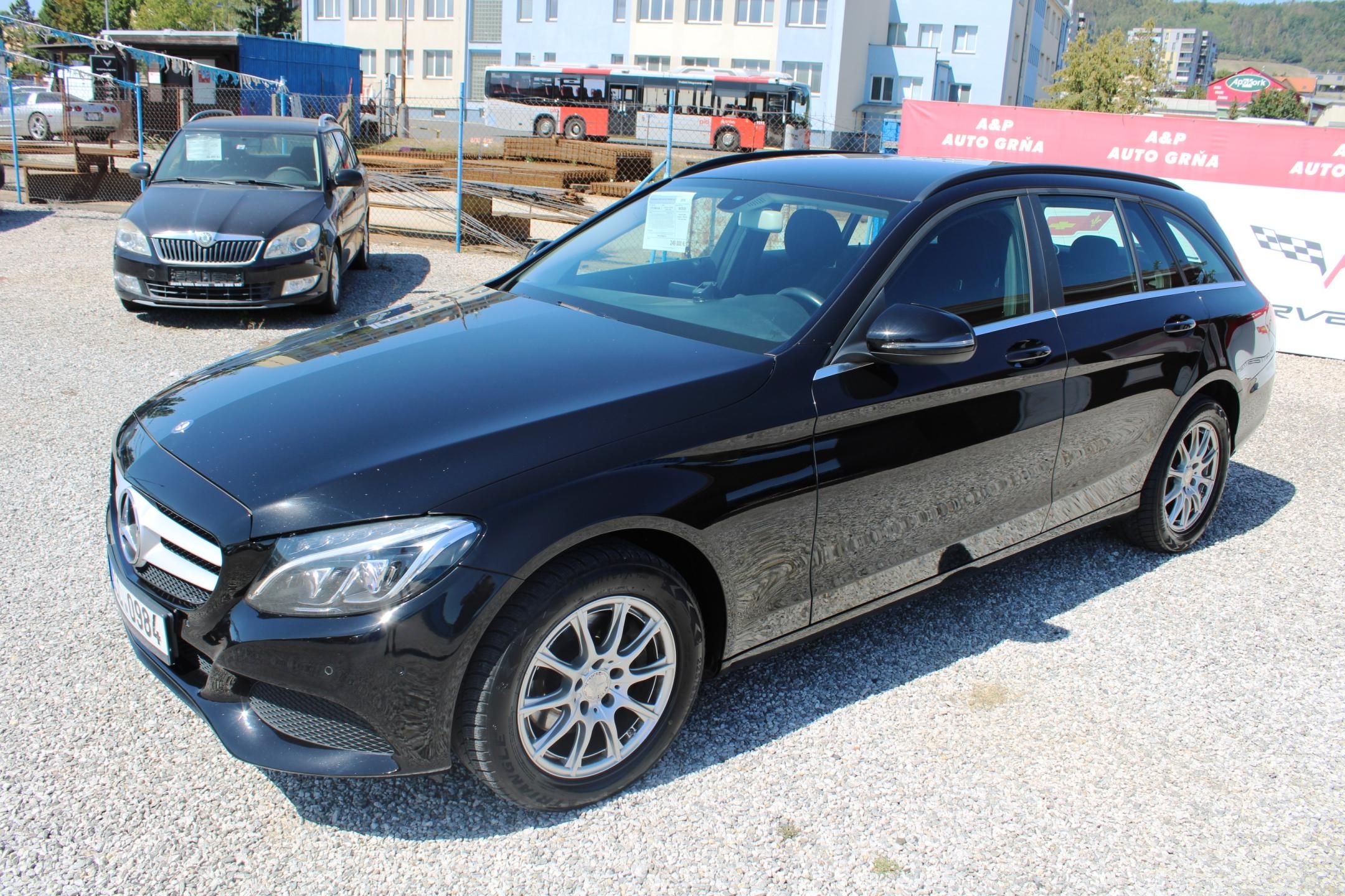 Mercedes-Benz Třídy C, C220CDI NAVI LED TEMPOMAT ALU - fotka 3