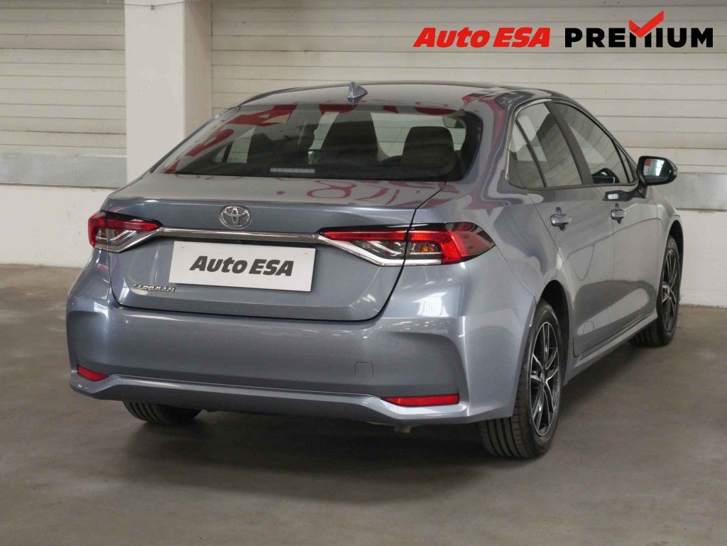 Toyota Corolla, 1.5. - fotka 6