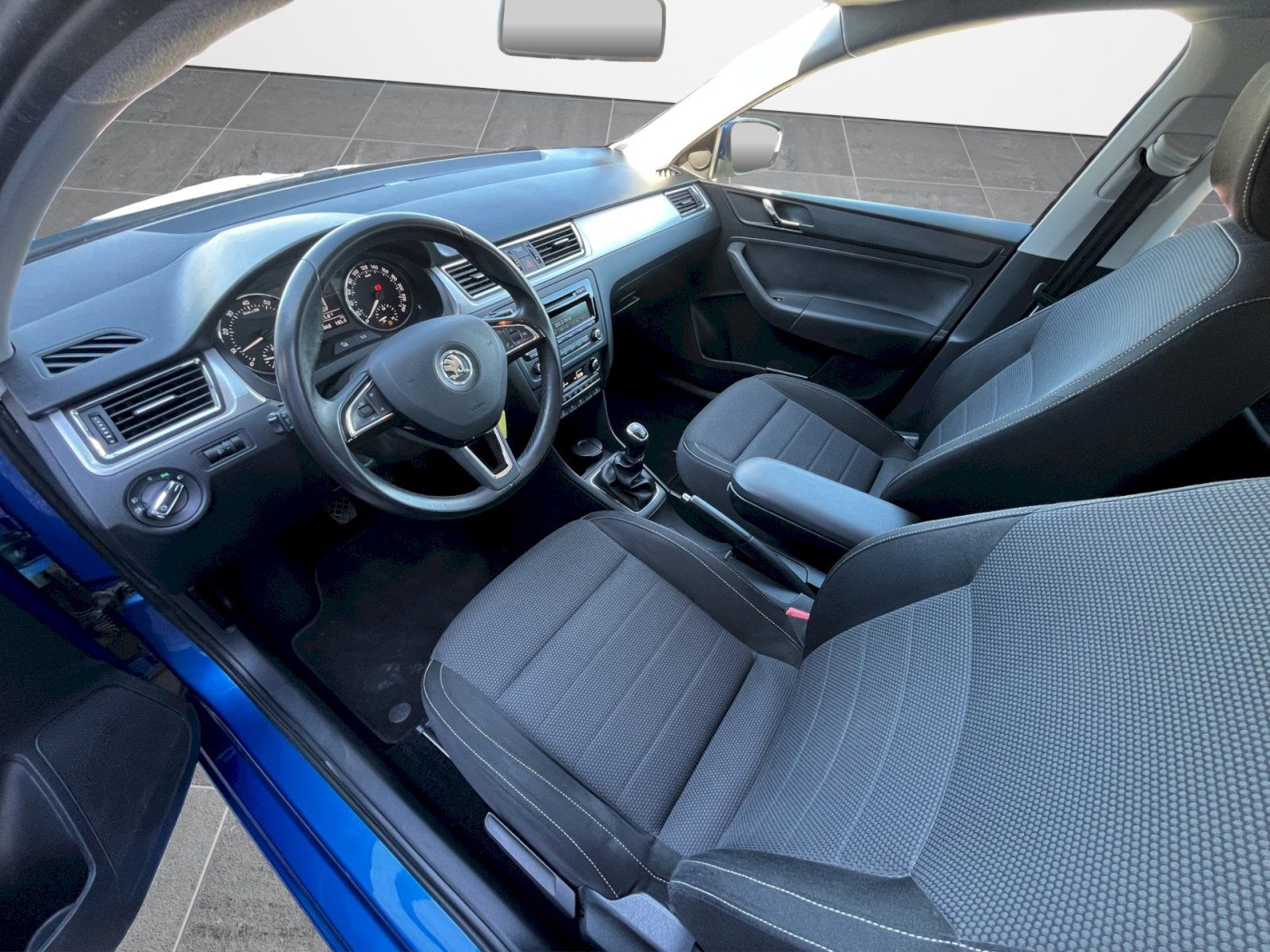 Škoda Rapid, Spb.1.2 TSI 77kW Elegance Plus - fotka 5