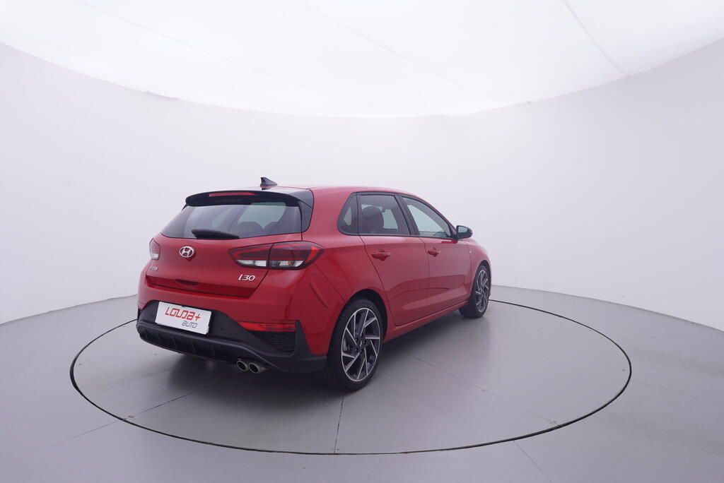 Hyundai i30, N Line Sport 1.5 T-GDI 117 kW - fotka 5