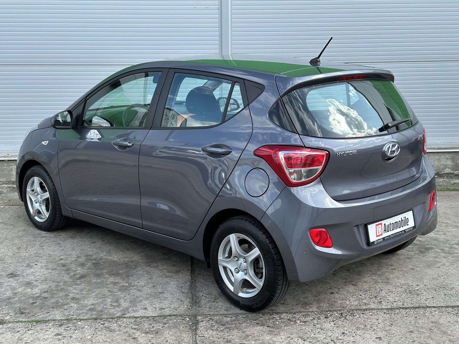 Hyundai i10, 1.0MPi AUTOMAT KLIMA PDC ALU14 - fotka 6
