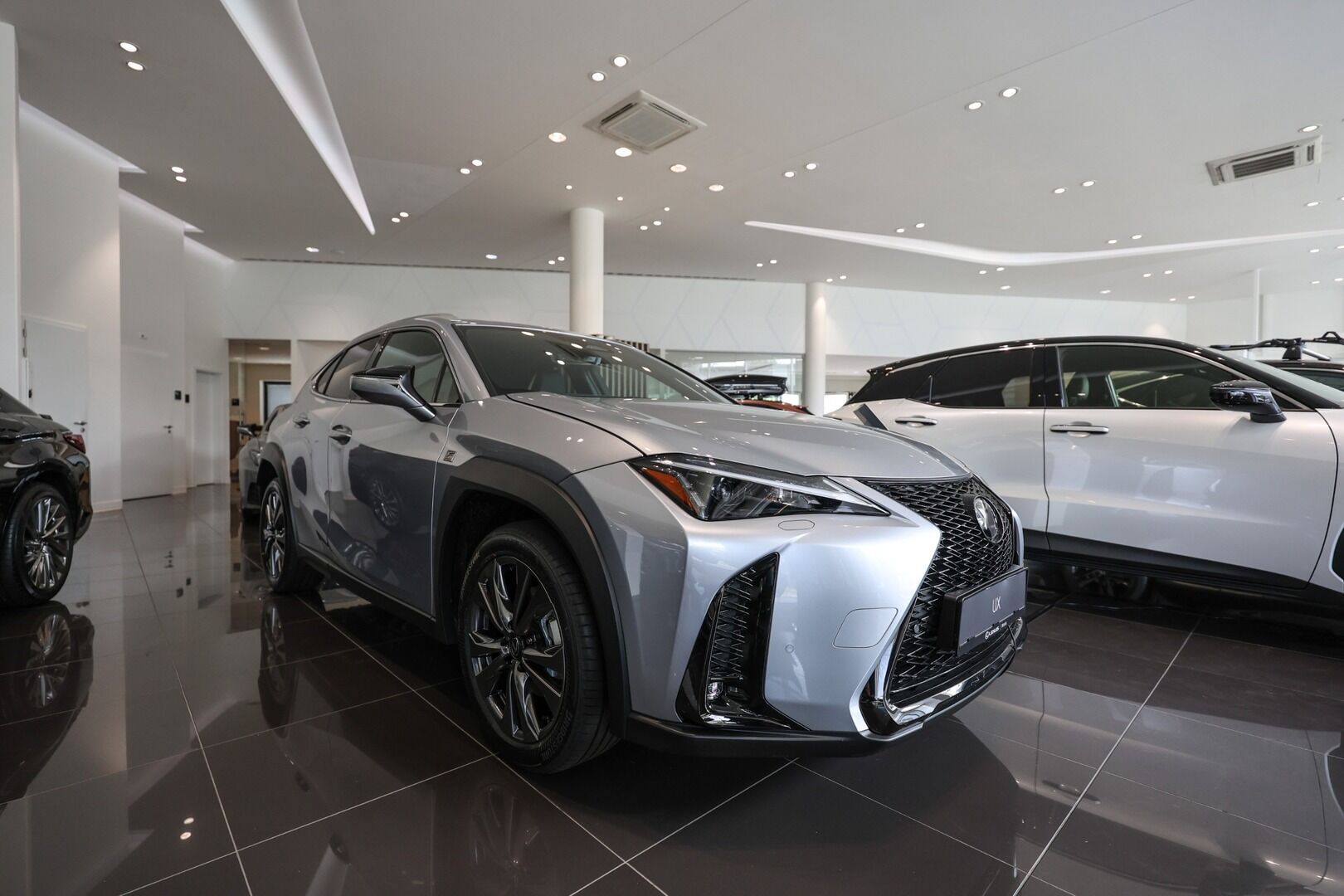 Lexus UX 300h, 300h 2.0L HEV F SPORT DESIGN