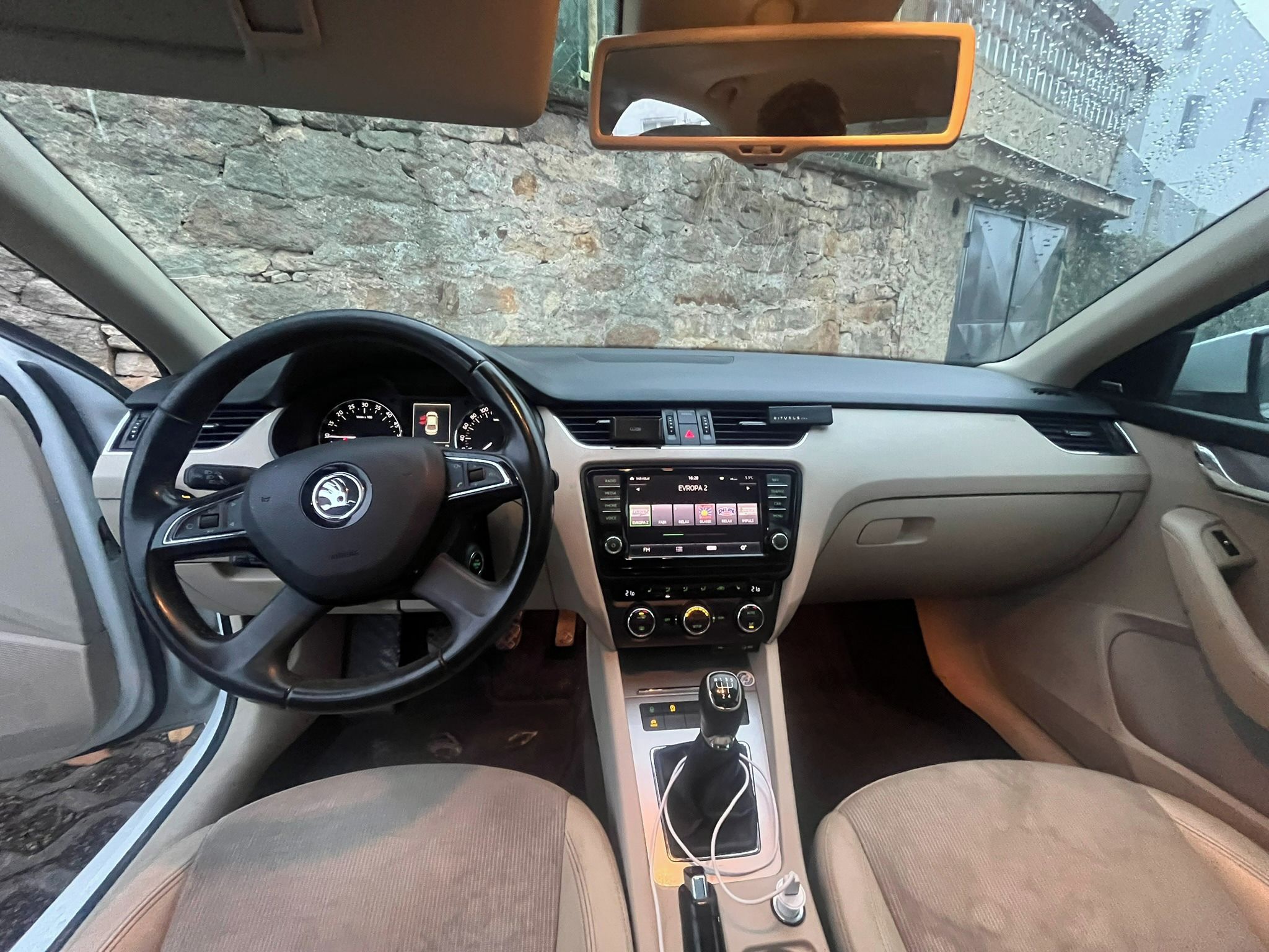 Škoda Octavia - fotka 4