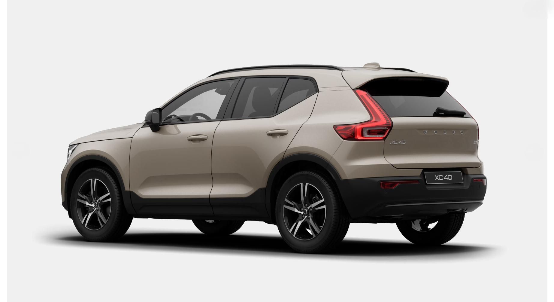 Volvo XC40, B3 DARK PLUS AUT - fotka 3