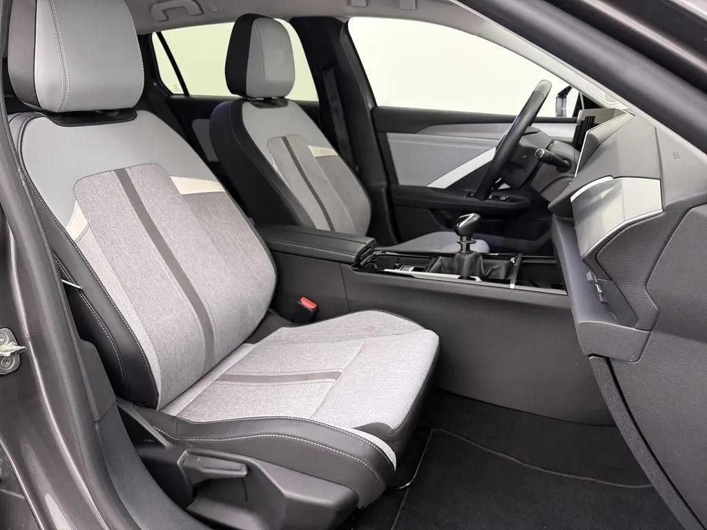 Opel Astra, 1.5CDTi 96kW Elegance 1Maj DPH - fotka 5