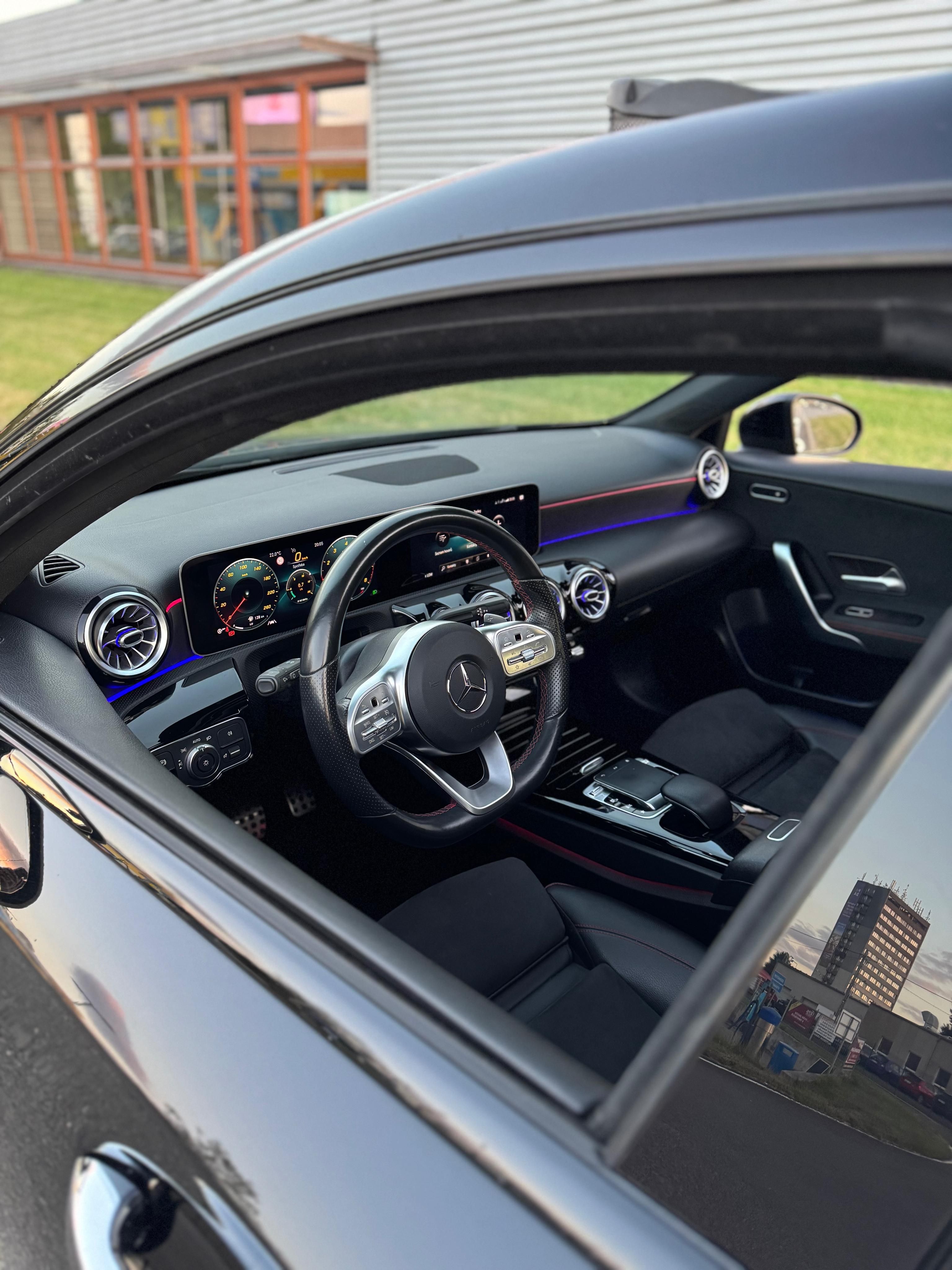 Mercedes-Benz Třídy A, A200 AMG line Panorama 91TKM - fotka 5