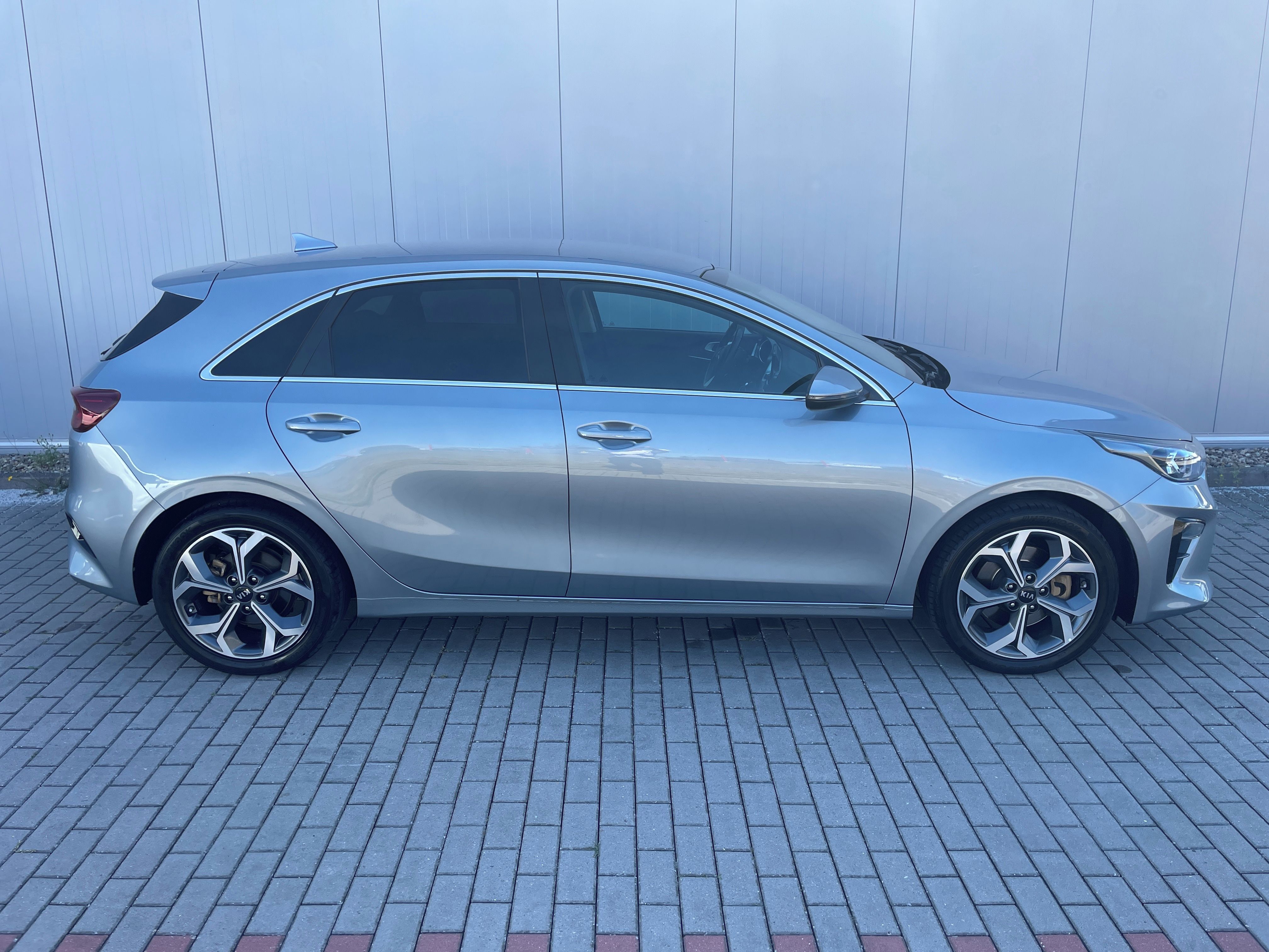 Kia Cee´d, 1,4 T-GDi 103kW TOP - fotka 5