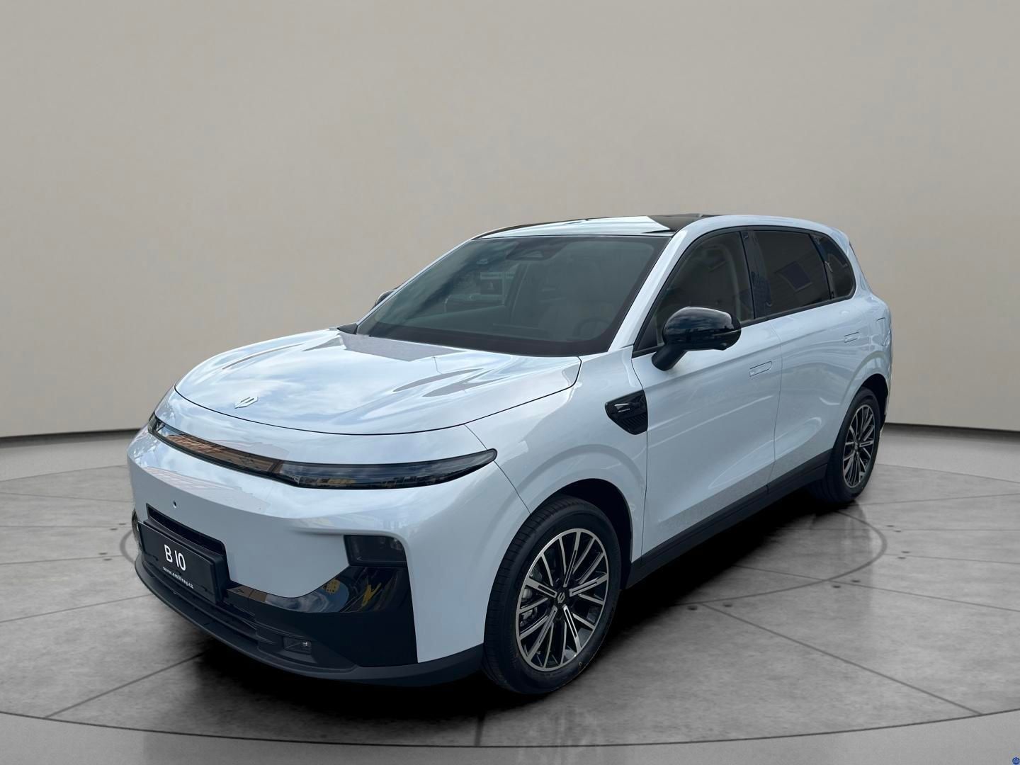 Leapmotor B10, Design Hybrid EV