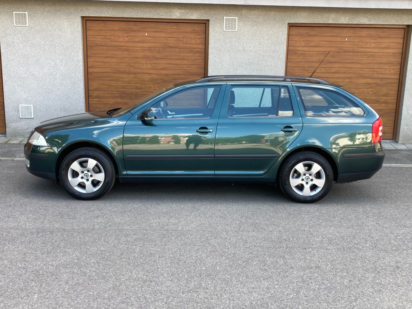 Škoda Octavia, 1.6 MPI 75kW serv.kniha - fotka 6