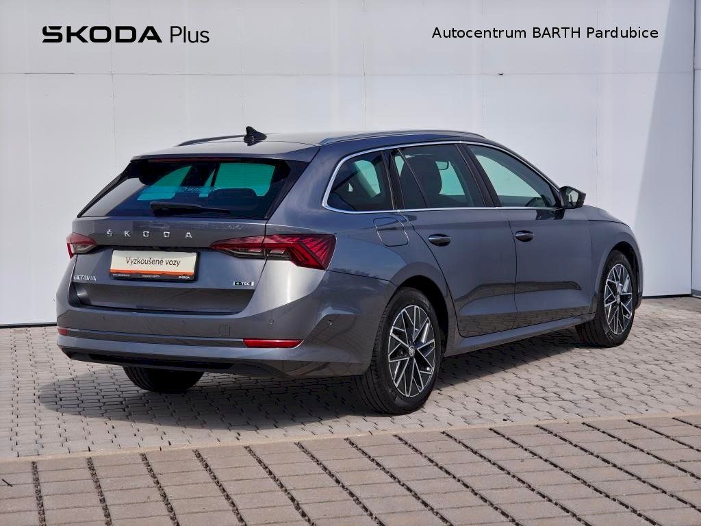 Škoda Octavia, Combi / 1,5 TSI / 110 kW / Sty - fotka 2