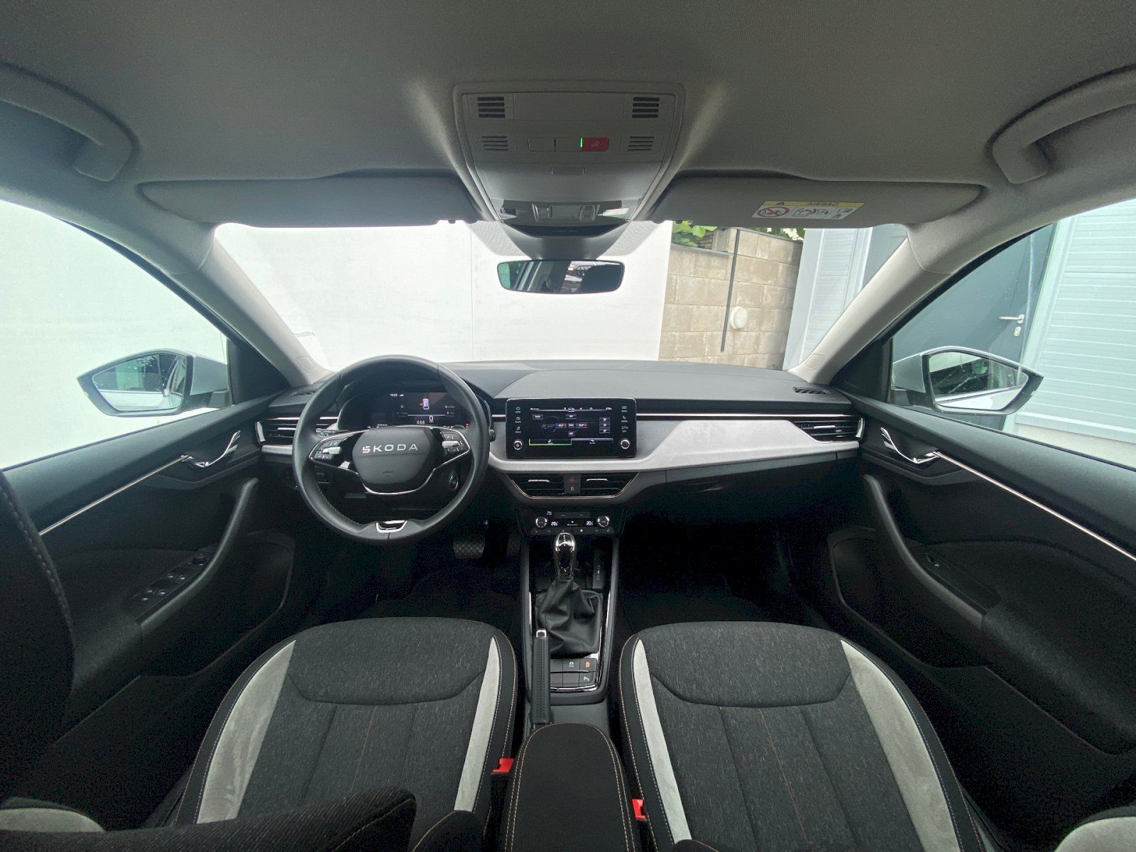 Škoda Scala, Top Selection 1.0 TSI 85 kW DS - fotka 5