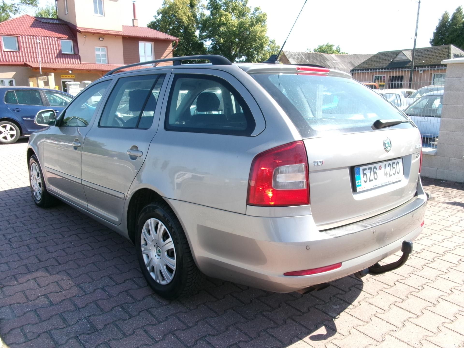 Škoda Octavia, 2,0TDI 8V KLIMA VÝHŘEV TAŽNÉ - fotka 5