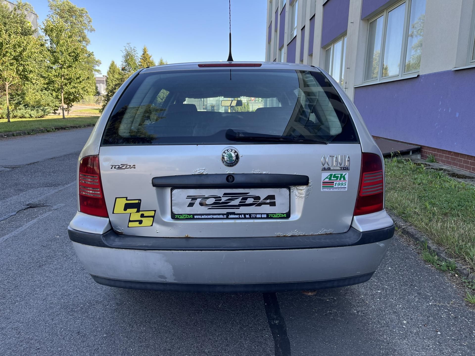 Škoda Octavia, 1,9 TDI Combi Classic - fotka 4