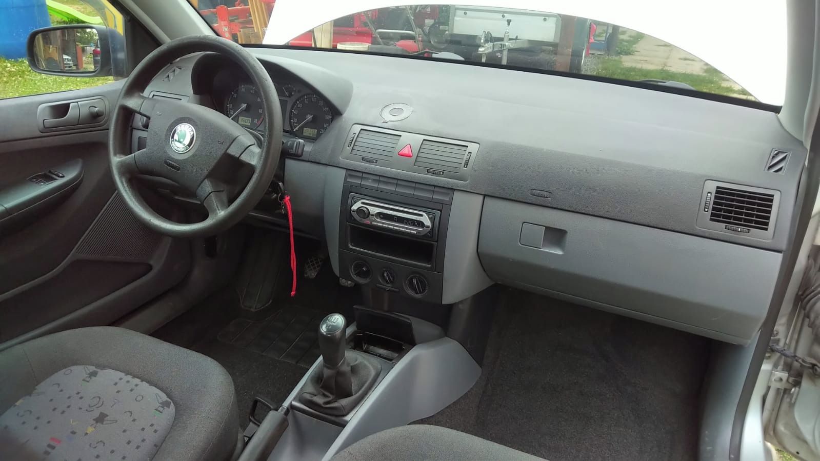 Škoda Fabia, 1.2 HTP - Nová STK - fotka 6