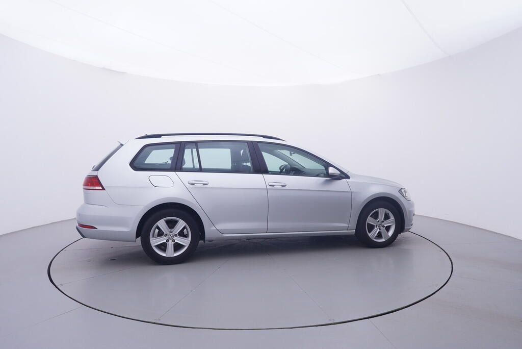 Volkswagen Golf, Trendline 1.0 TSI 85 kW - fotka 6