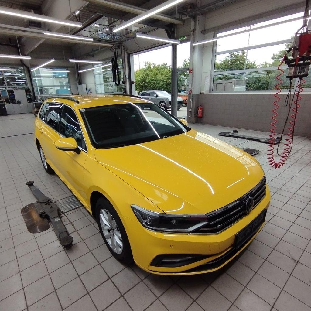 Volkswagen Passat, 2,0 TDi - Business - 1 Majitel
