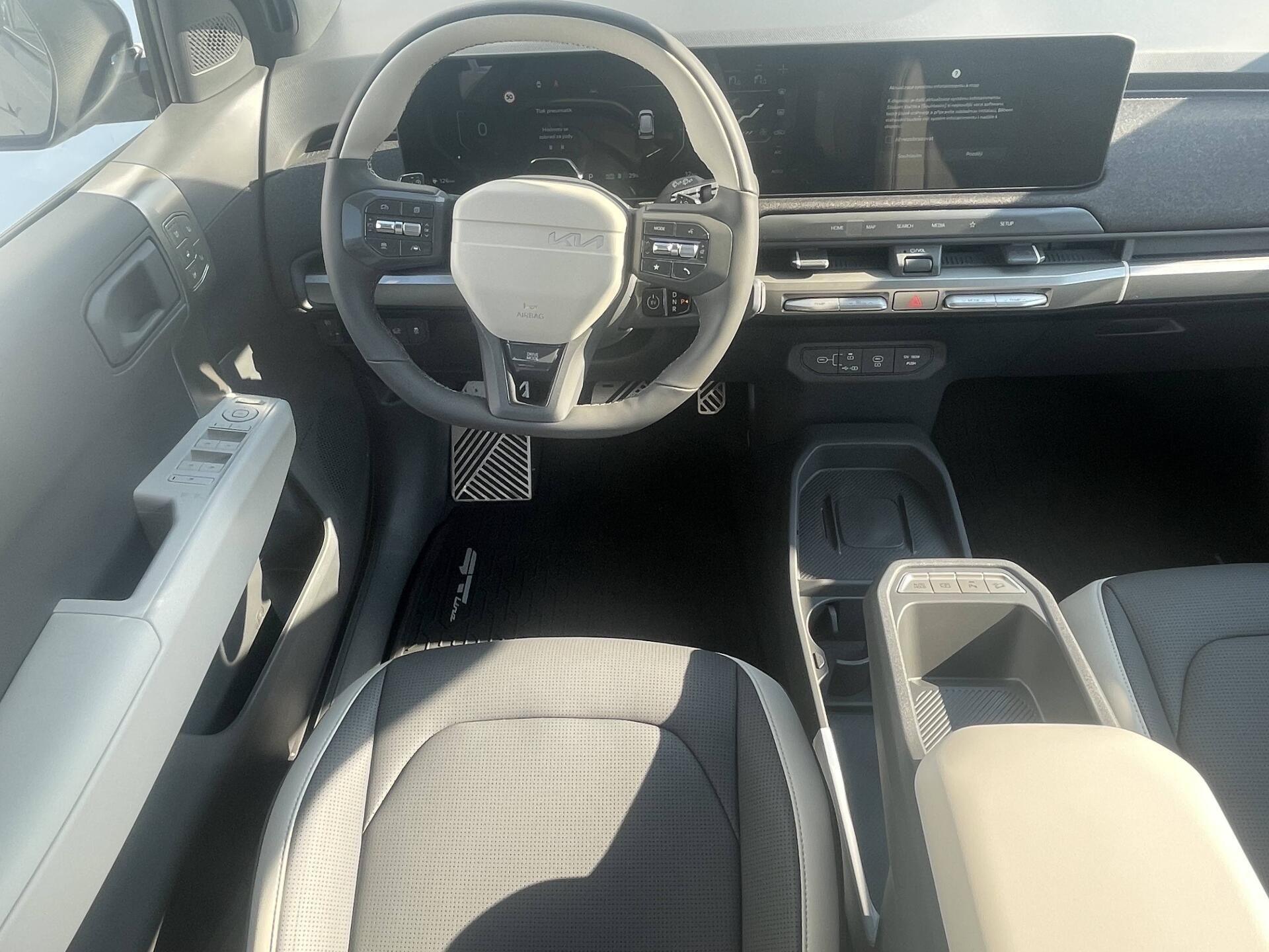Kia EV3, GT-LINE  81,4 KWH - fotka 6