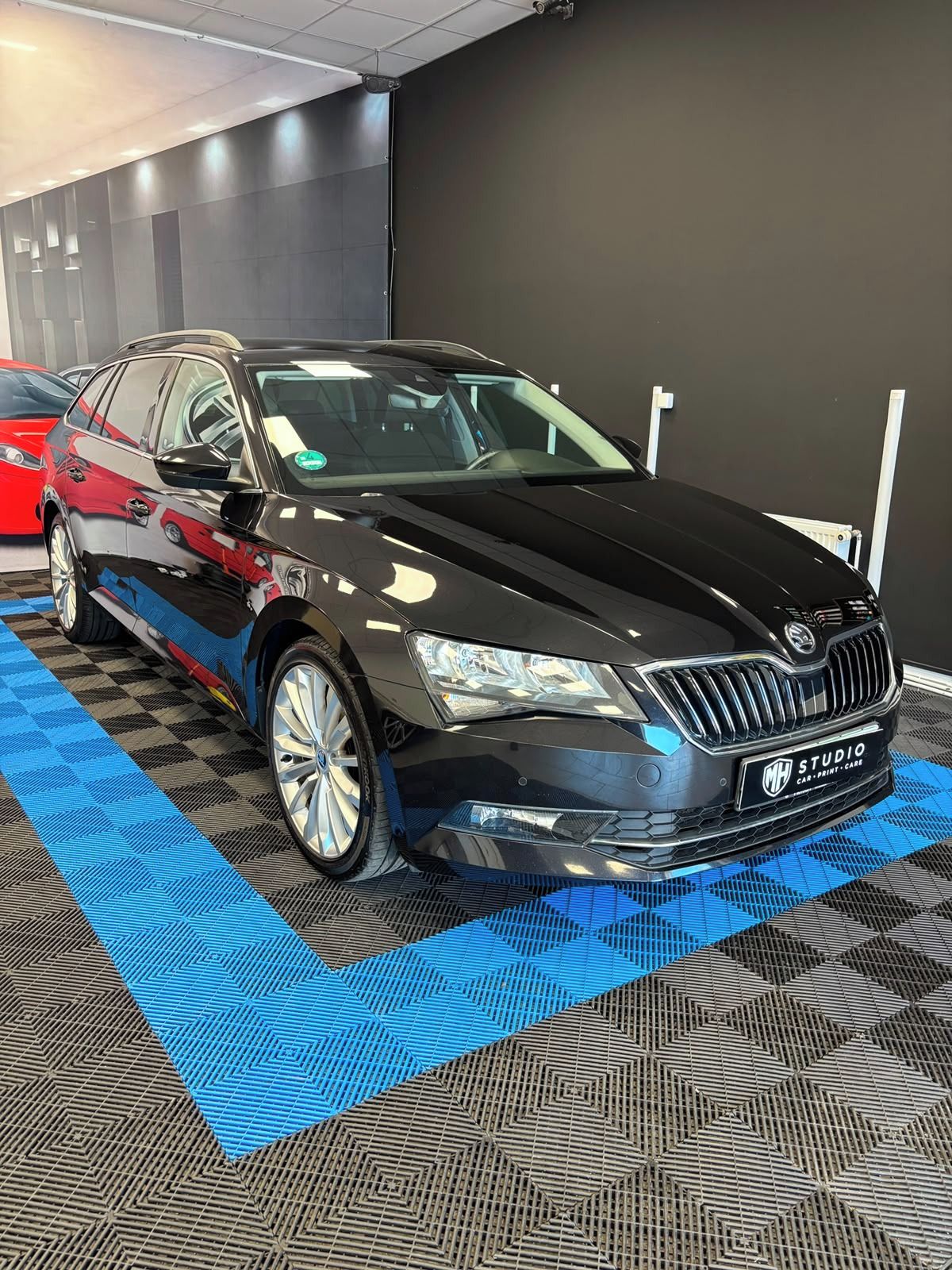 Škoda Superb, 1 maj.plný servis ZÁRUKA 1 ROK - fotka 2