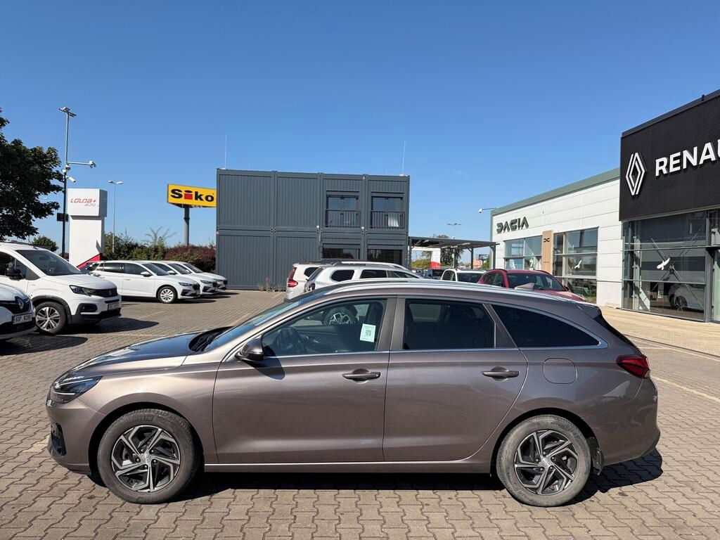 Hyundai i30, Smart 1.5 CVVT 81 kW - fotka 2