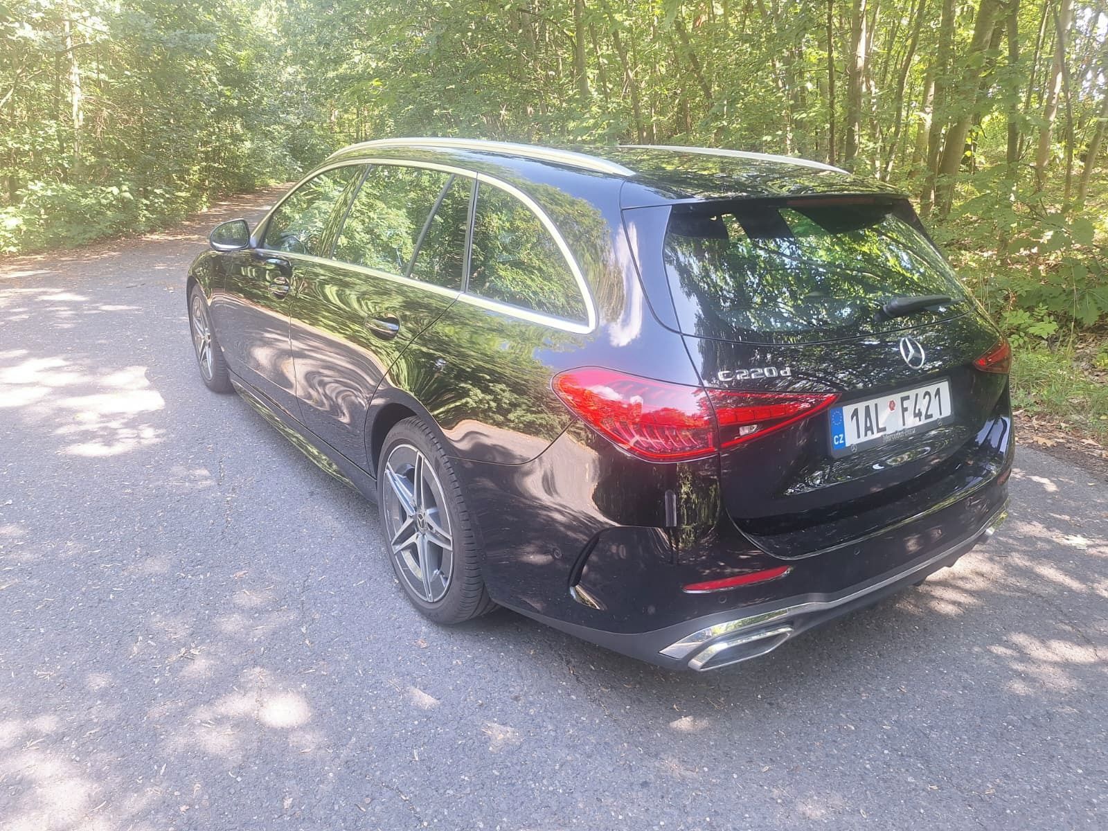 Mercedes-Benz Třídy C, C220d, AMG, záruka - fotka 5