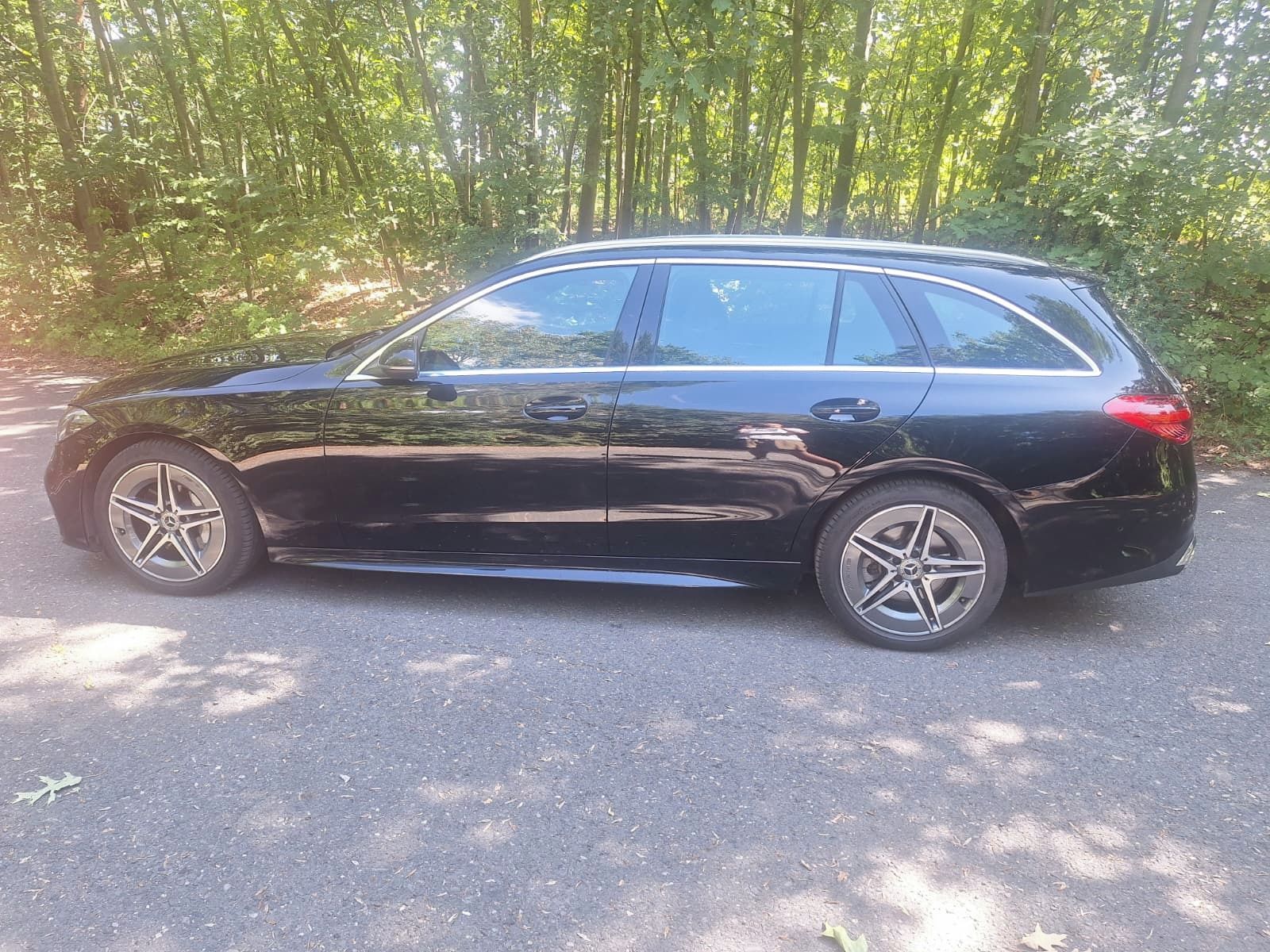 Mercedes-Benz Třídy C, C220d, AMG, záruka - fotka 3