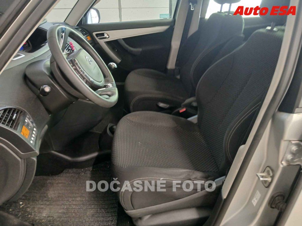 Citroën C4 Picasso, 1.6 HDi,2.maj,ČR,autoAC - fotka 3