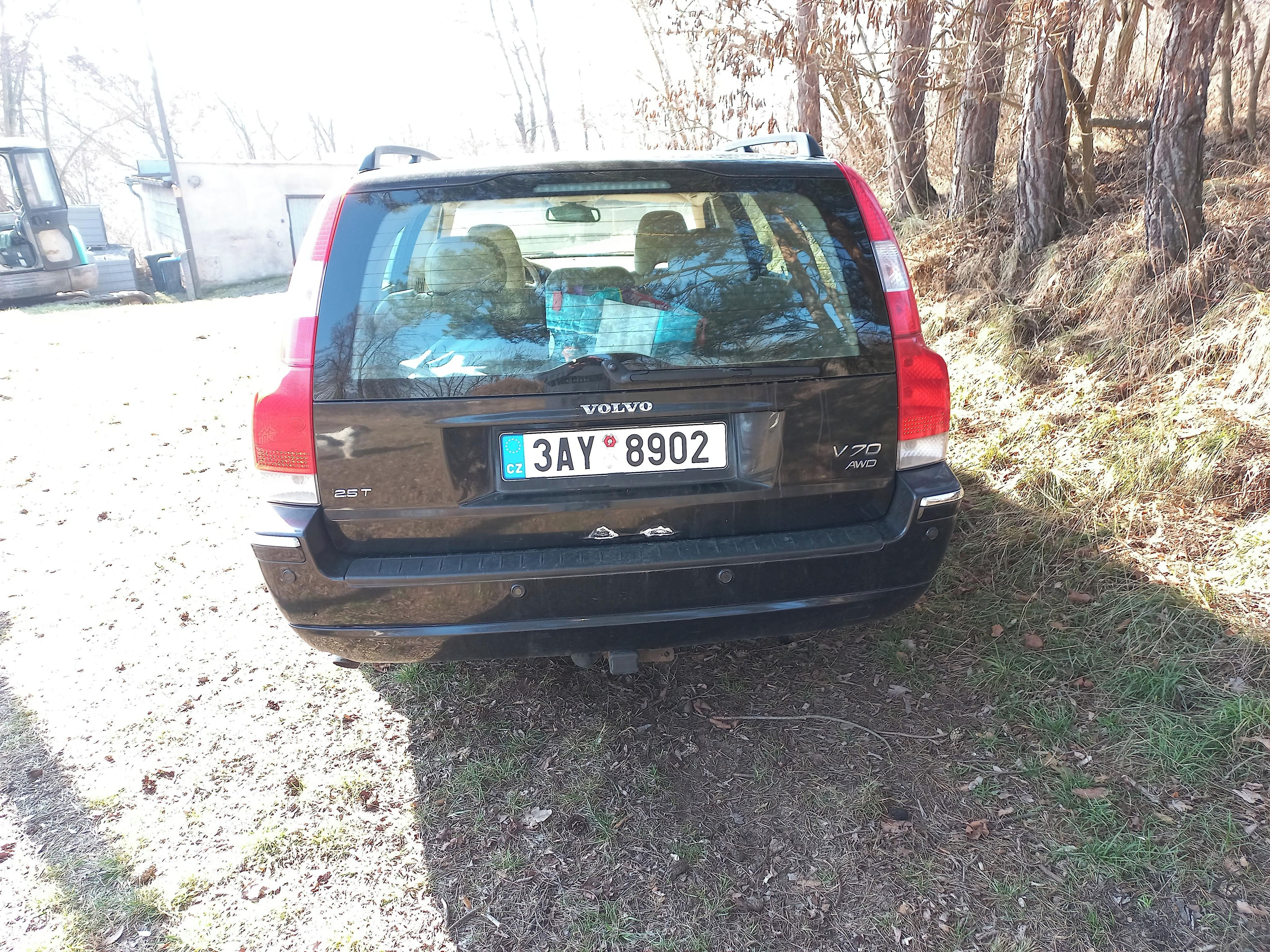 Volvo V70 - fotka 2