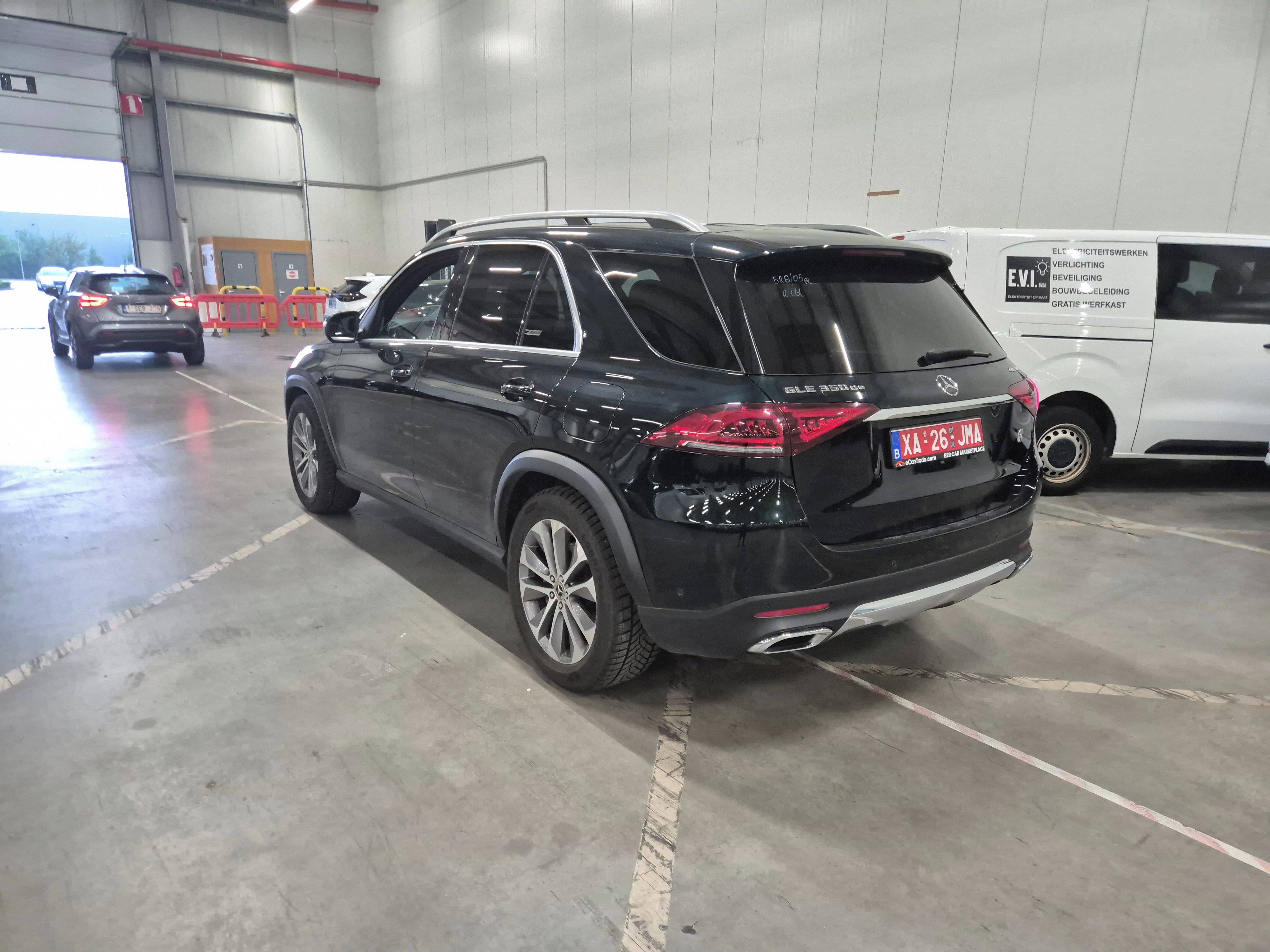 Mercedes-Benz GLE, plug in hybrid - fotka 4