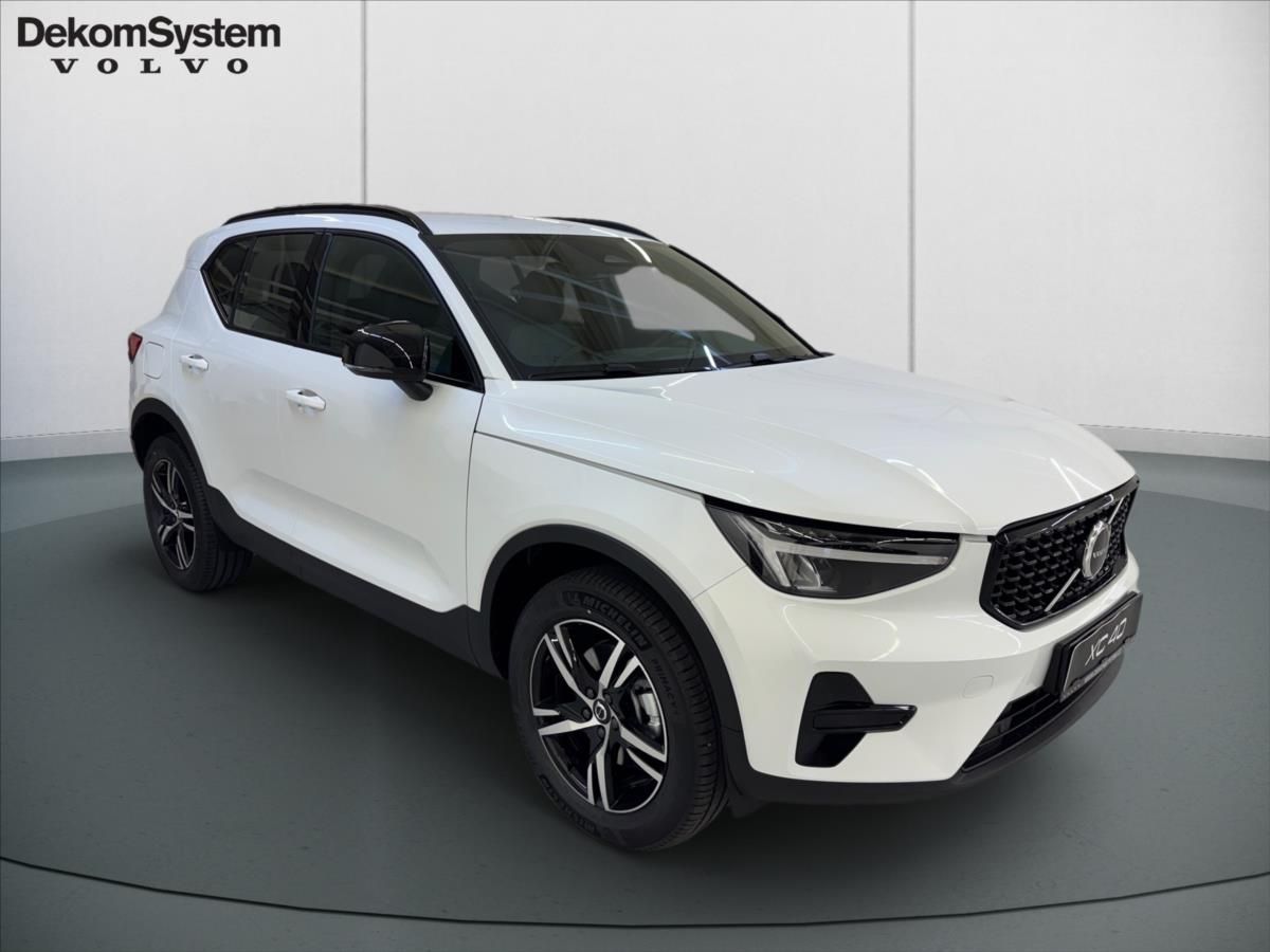 Volvo XC40, 2,0 B3 Plus Dark  8247 - fotka 3