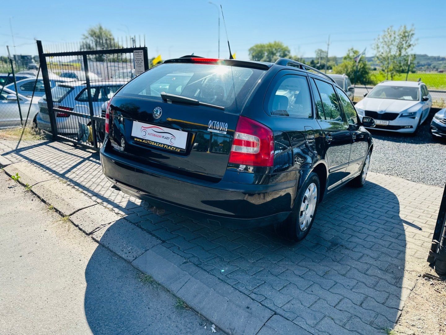 Škoda Octavia, 1.9TDi PĚKNÁ BEZ KOROZE - fotka 4