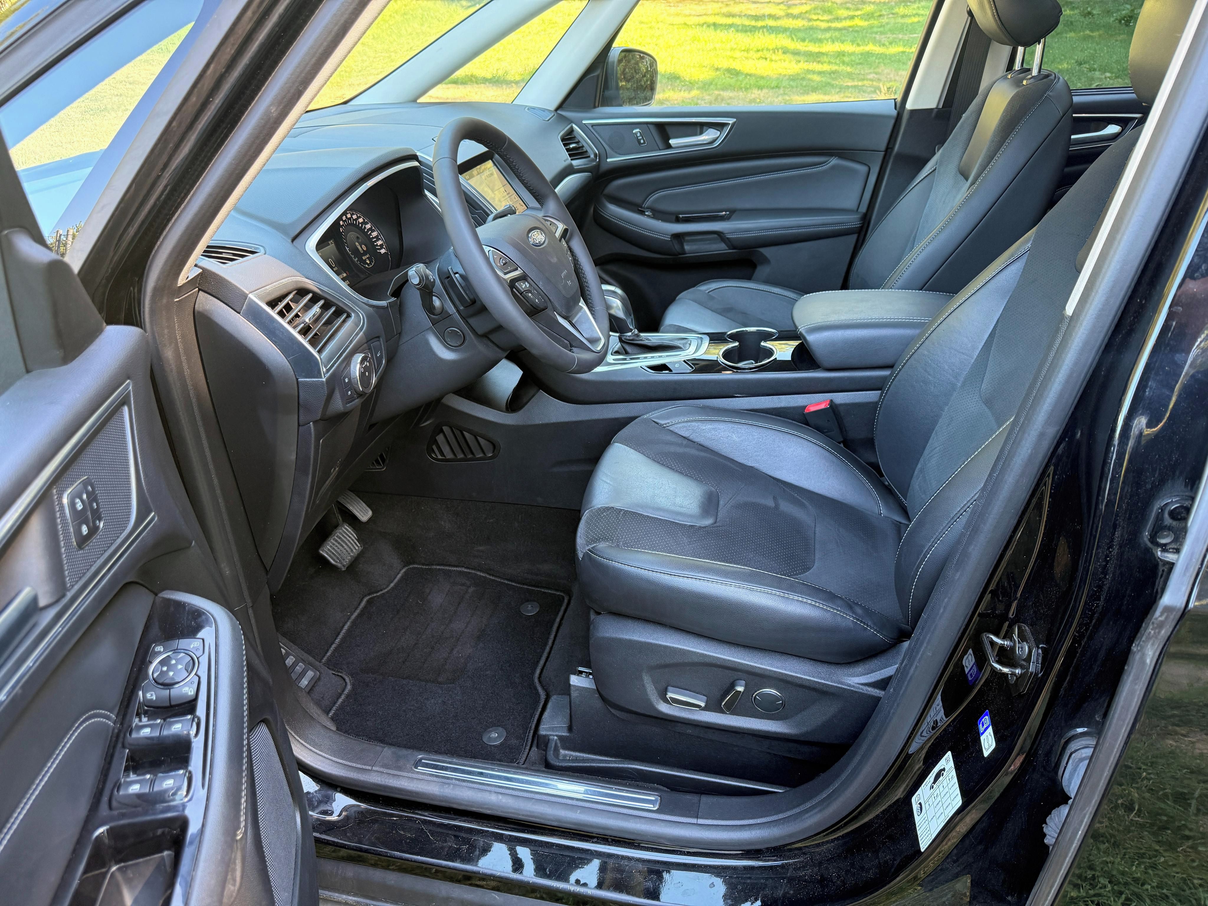 Ford Galaxy, Titanium AWD 7míst webasto - fotka 6