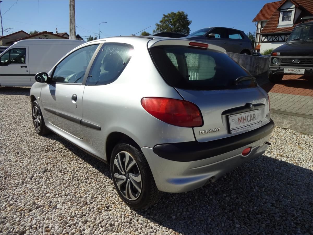 Peugeot 206, 1,1 i - fotka 5